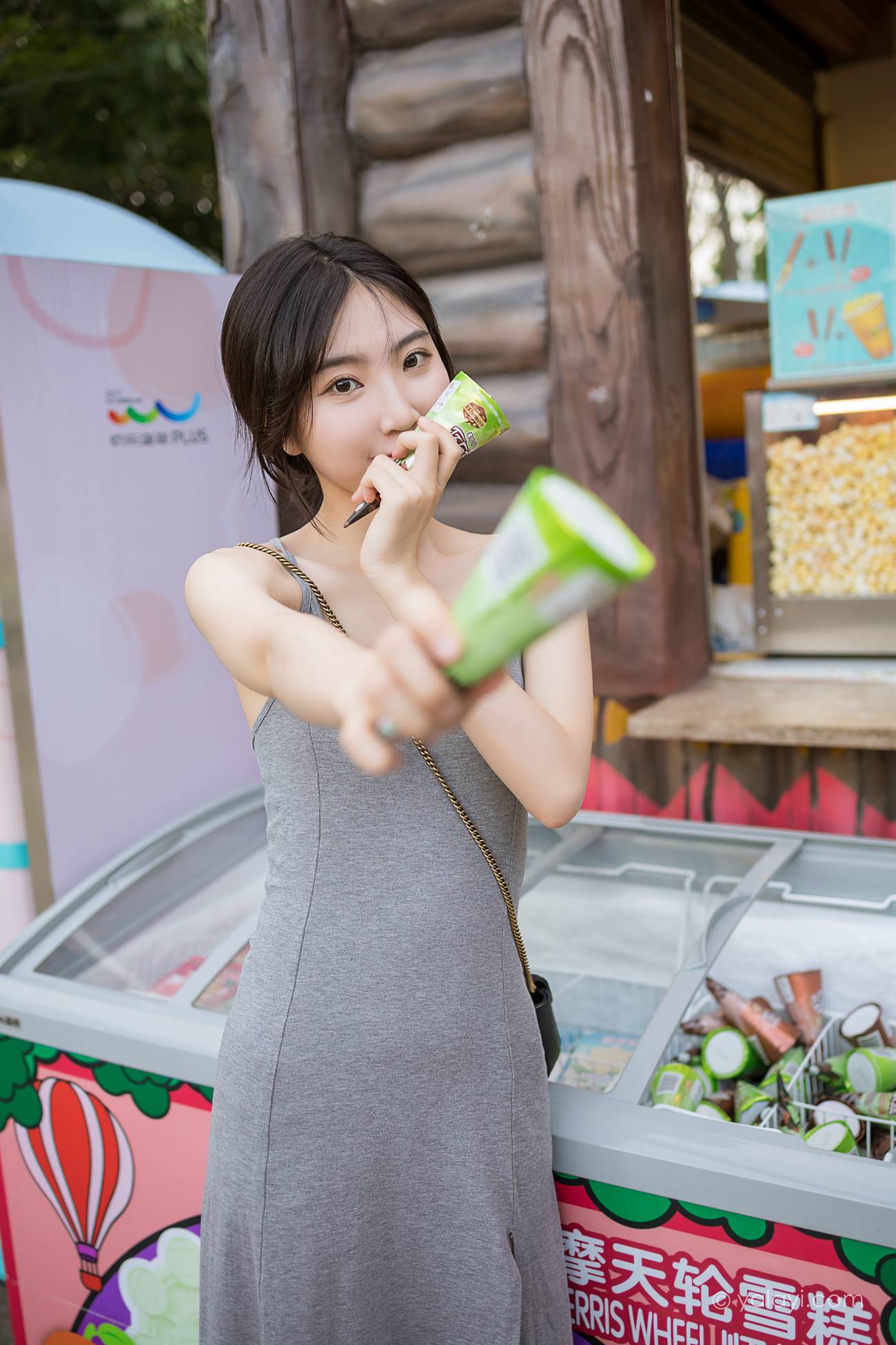 图片[18]-[YALAYI雅拉伊] 2022.01.17 No.890 游乐园 小乔 [41P] – 速更版-美库