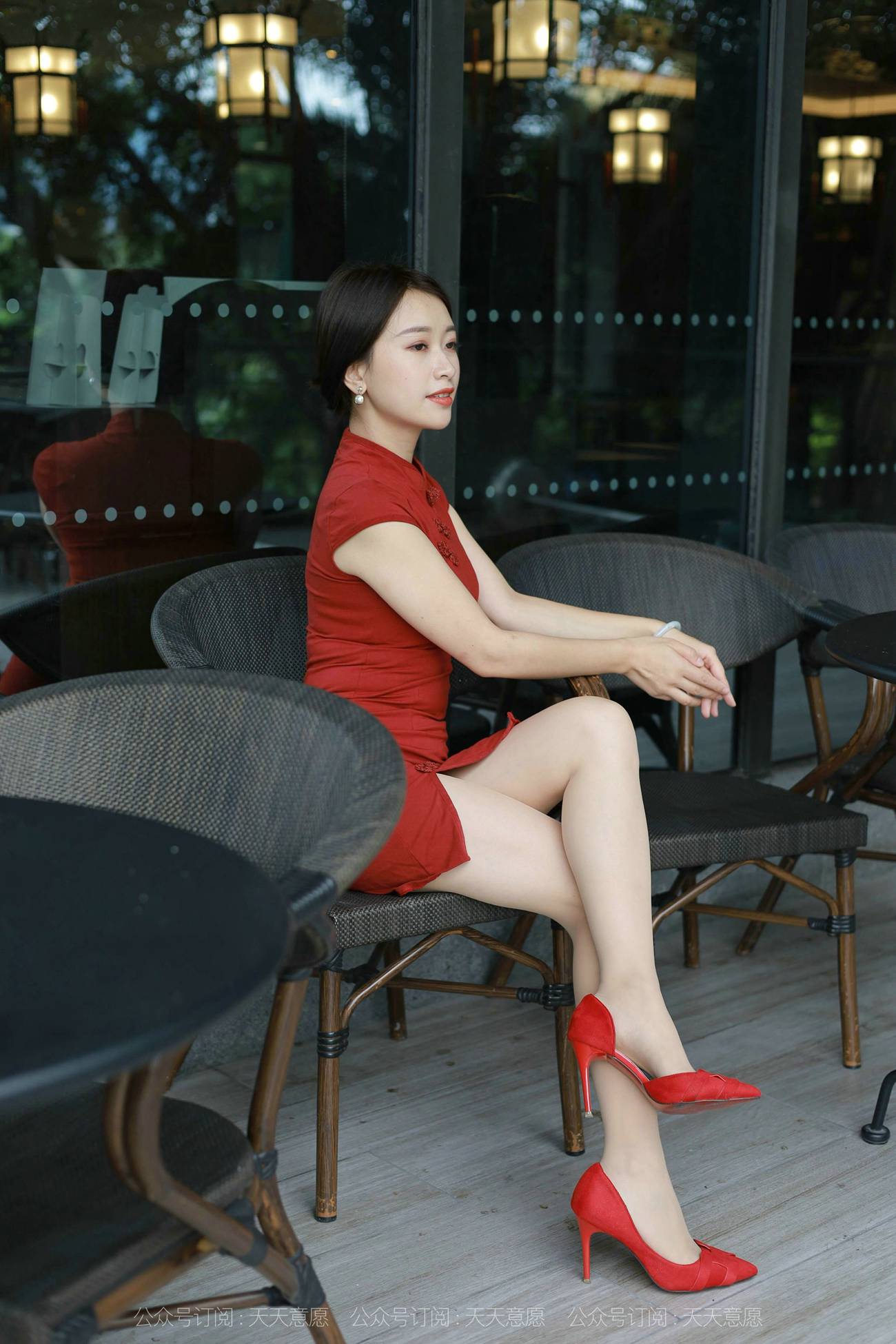 图片[46]-[IESS异思趣向] 2021.10.15 丝享家948：小婕《红色旗袍》[90P] – 速更版-美库