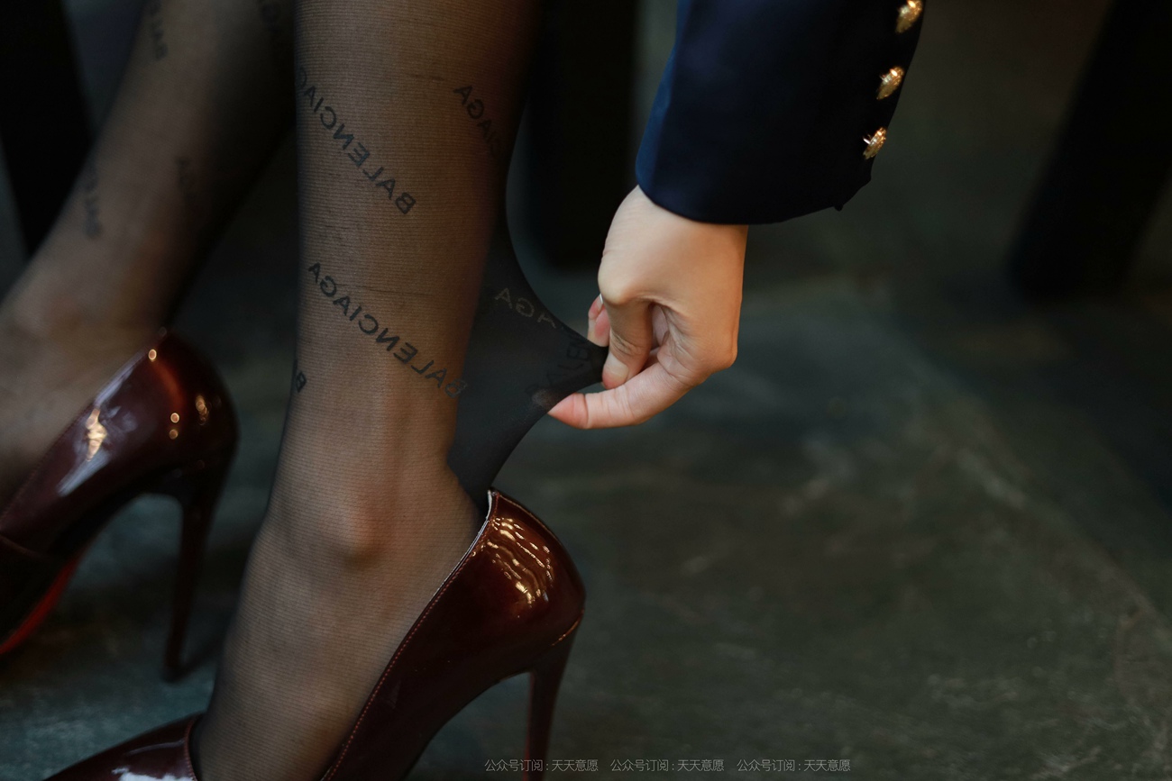 图片[28]-[IESS异思趣向] 耽丝 211101 婉苹的OL包臀裙 [90P] – 速更版-美库