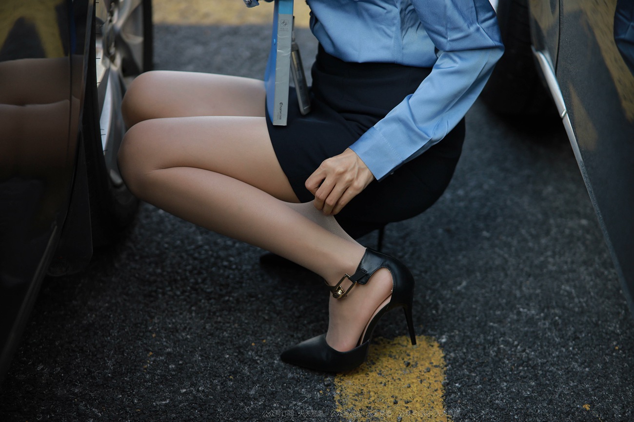 图片[15]-[IESS异思趣向] 耽丝 211111 美女业务员美子 [87P] – 速更版-美库