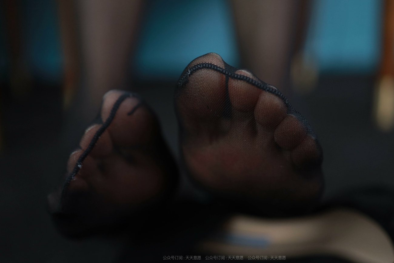 图片[20]-[IESS异思趣向] 耽丝 211114 婉苹的纸扇黑色旗袍 [91P] – 速更版-美库