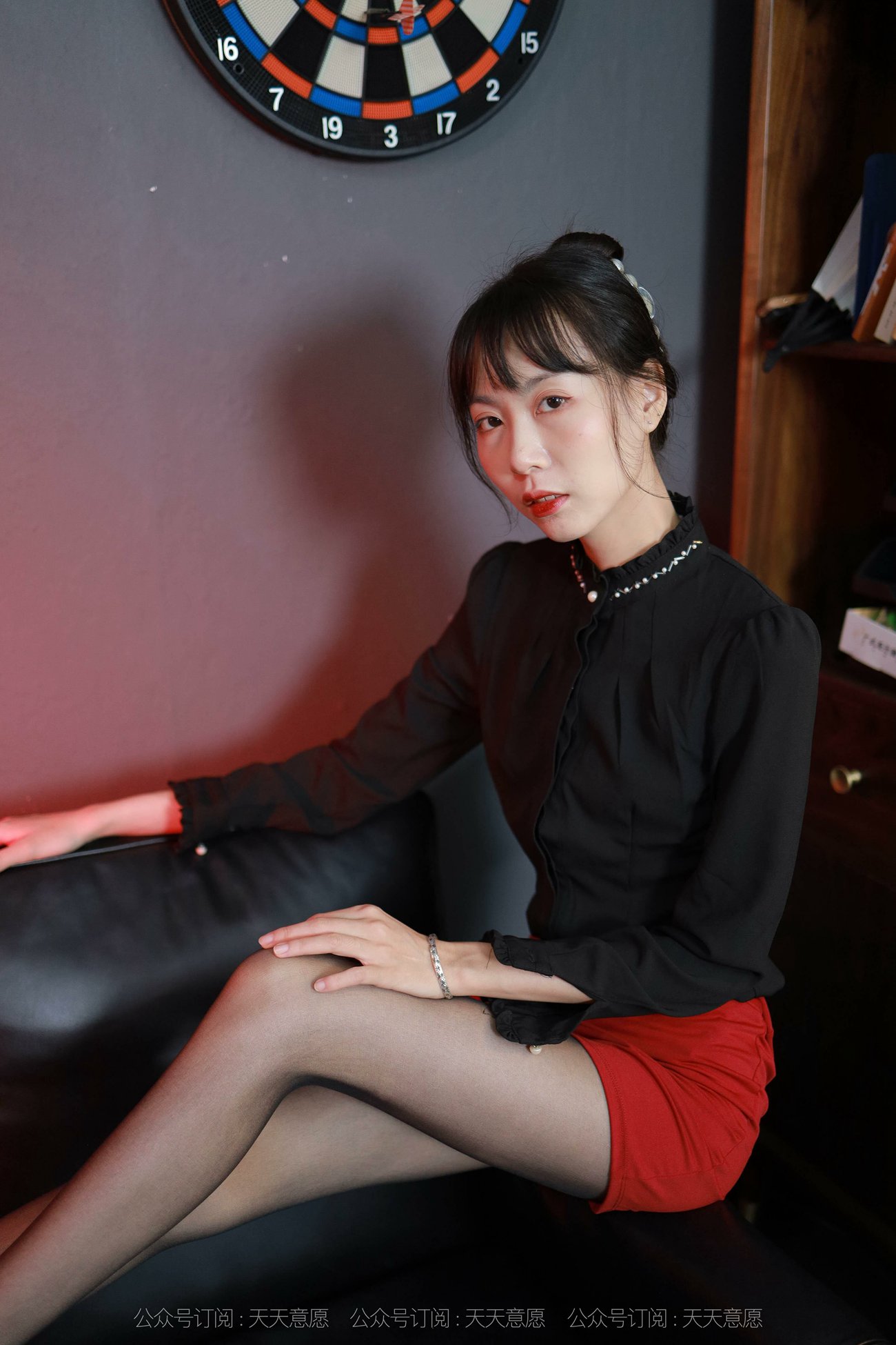 图片[43]-[IESS异思趣向] 耽丝 211112 团团的性感红黑职业装 [94P] – 速更版-美库