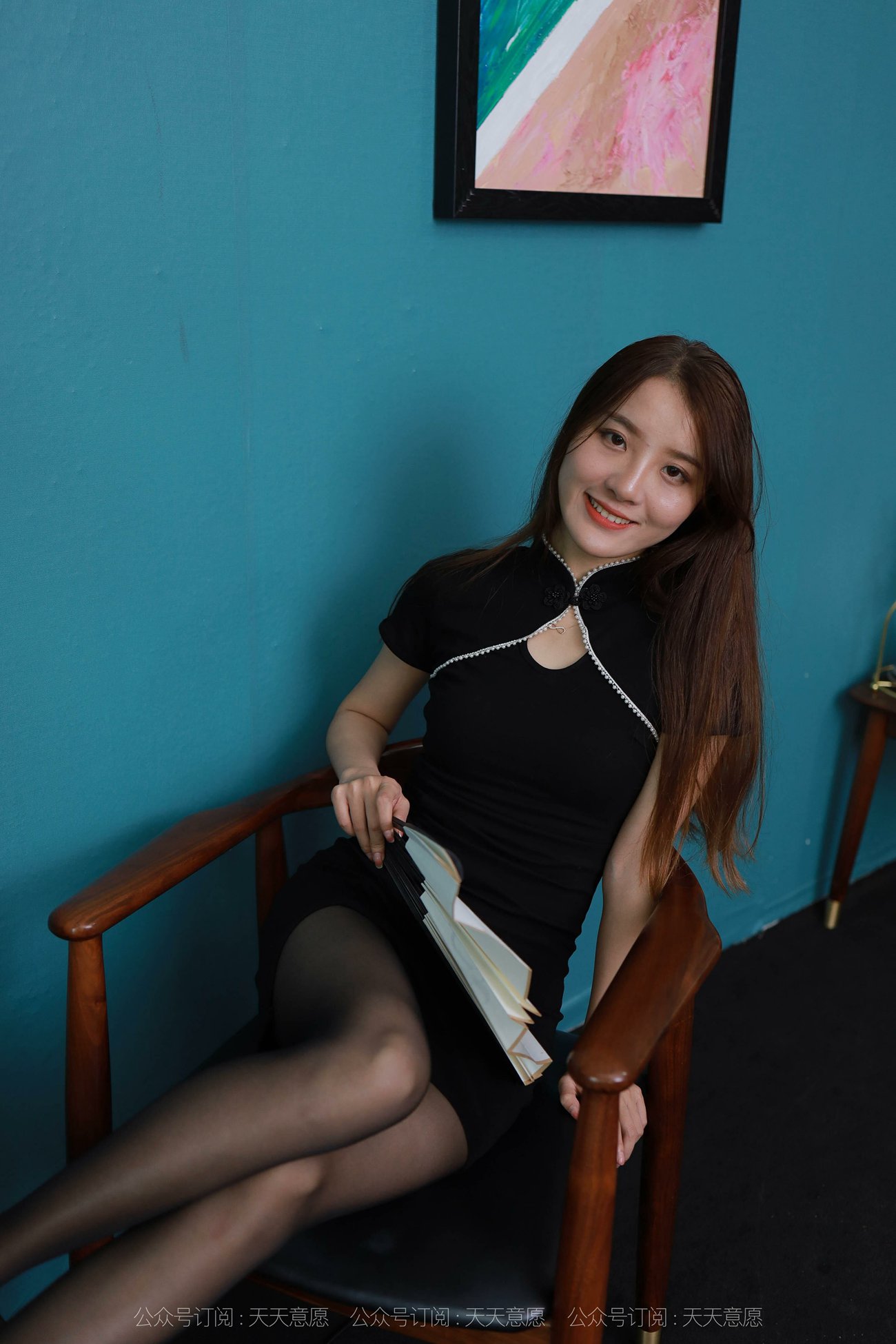 图片[33]-[IESS异思趣向] 耽丝 211114 婉苹的纸扇黑色旗袍 [91P] – 速更版-美库