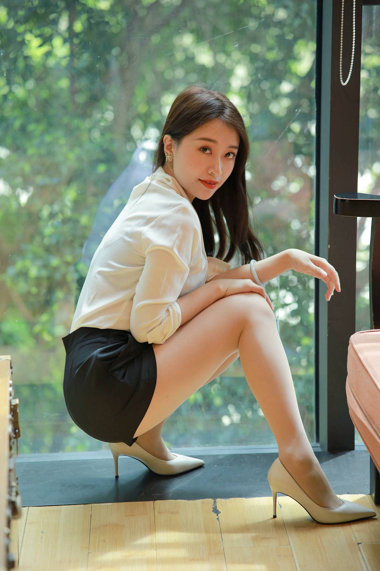 图片[46]-[IESS异思趣向] 耽丝 211118 沙发上的佳人小婕 [100P] – 速更版-美库