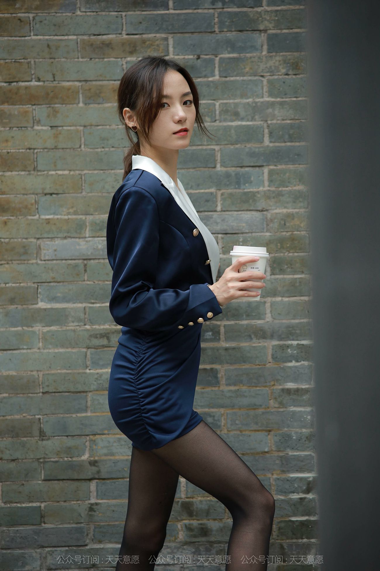 图片[42]-[IESS异思趣向] 耽丝 211121 小六的性感包臀职业装 [87P] – 速更版-美库