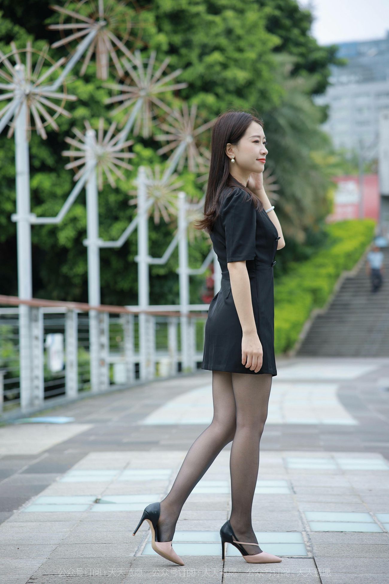 图片[30]-[IESS异思趣向] 2021.10.20 丝享家953：小婕《桥上的美女》[96P] – 速更版-美库