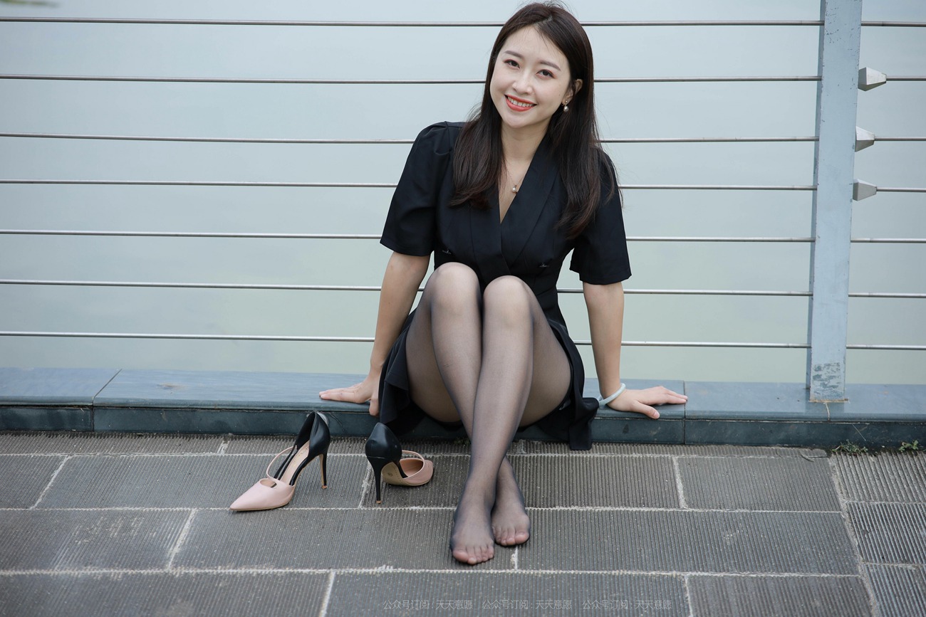 图片[75]-[IESS异思趣向] 2021.10.20 丝享家953：小婕《桥上的美女》[96P] – 速更版-美库