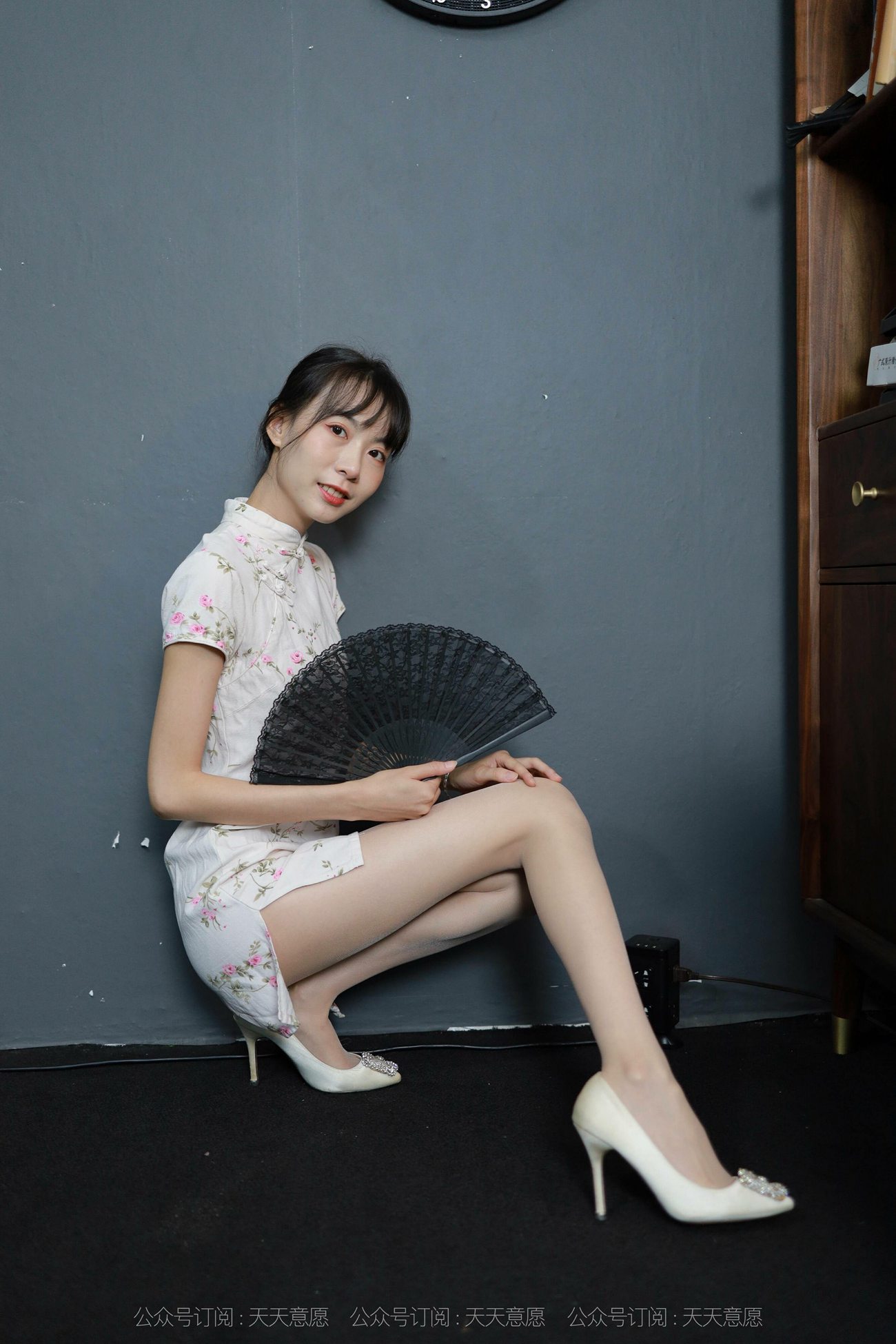 图片[56]-[IESS异思趣向] 2021.10.21 丝享家954：团团《长腿旗袍》[95P] – 速更版-美库