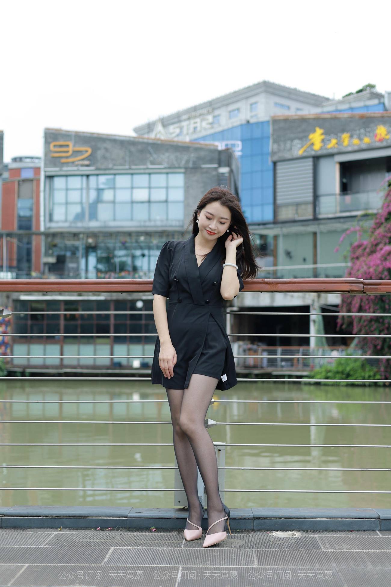 图片[98]-[IESS异思趣向] 2021.10.20 丝享家953：小婕《桥上的美女》[96P] – 速更版-美库