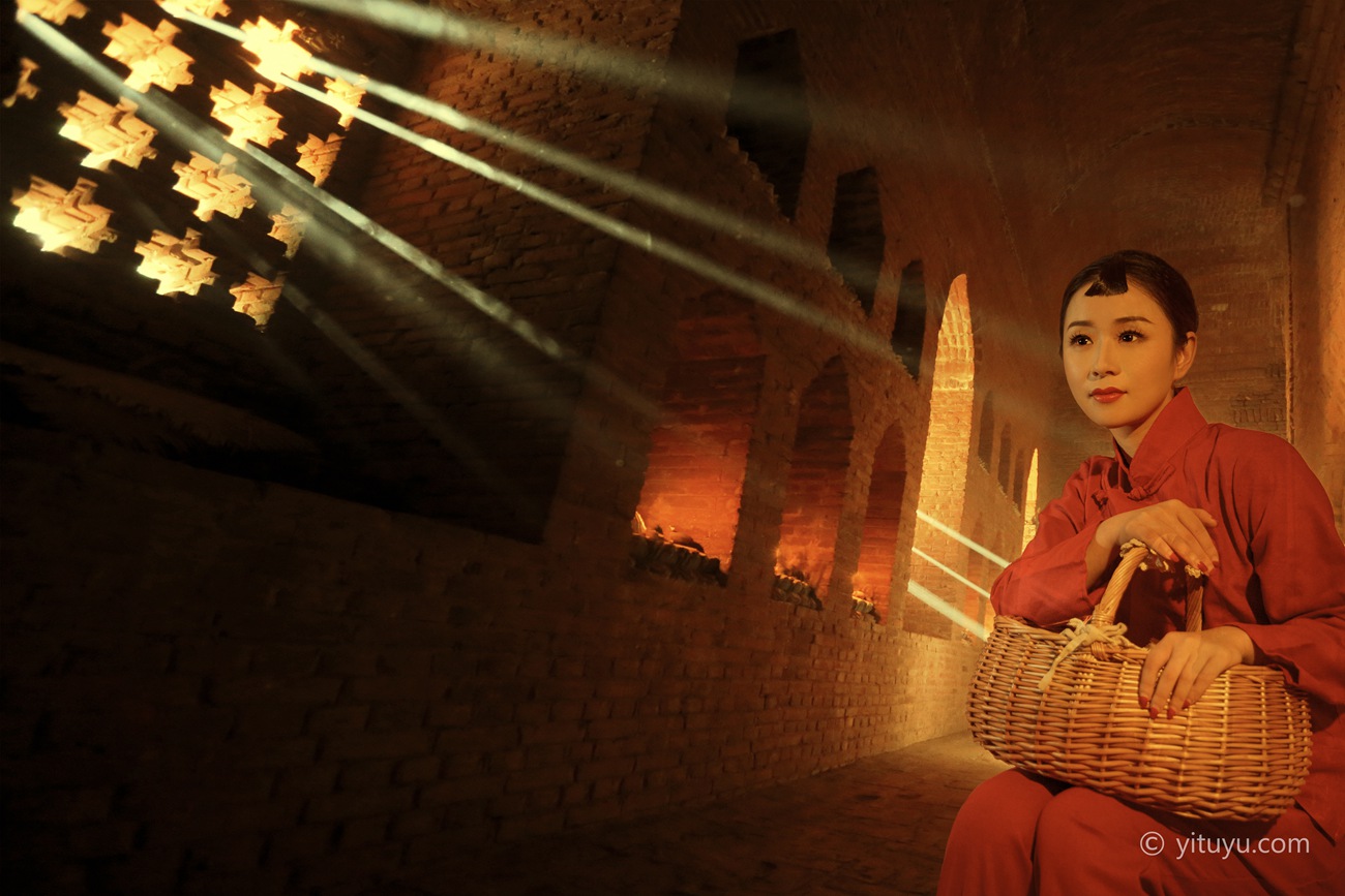 图片[24]-[YITUYU艺图语] 2021.06.07 红高粱・九儿 可可 [27P] – 速更版-美库