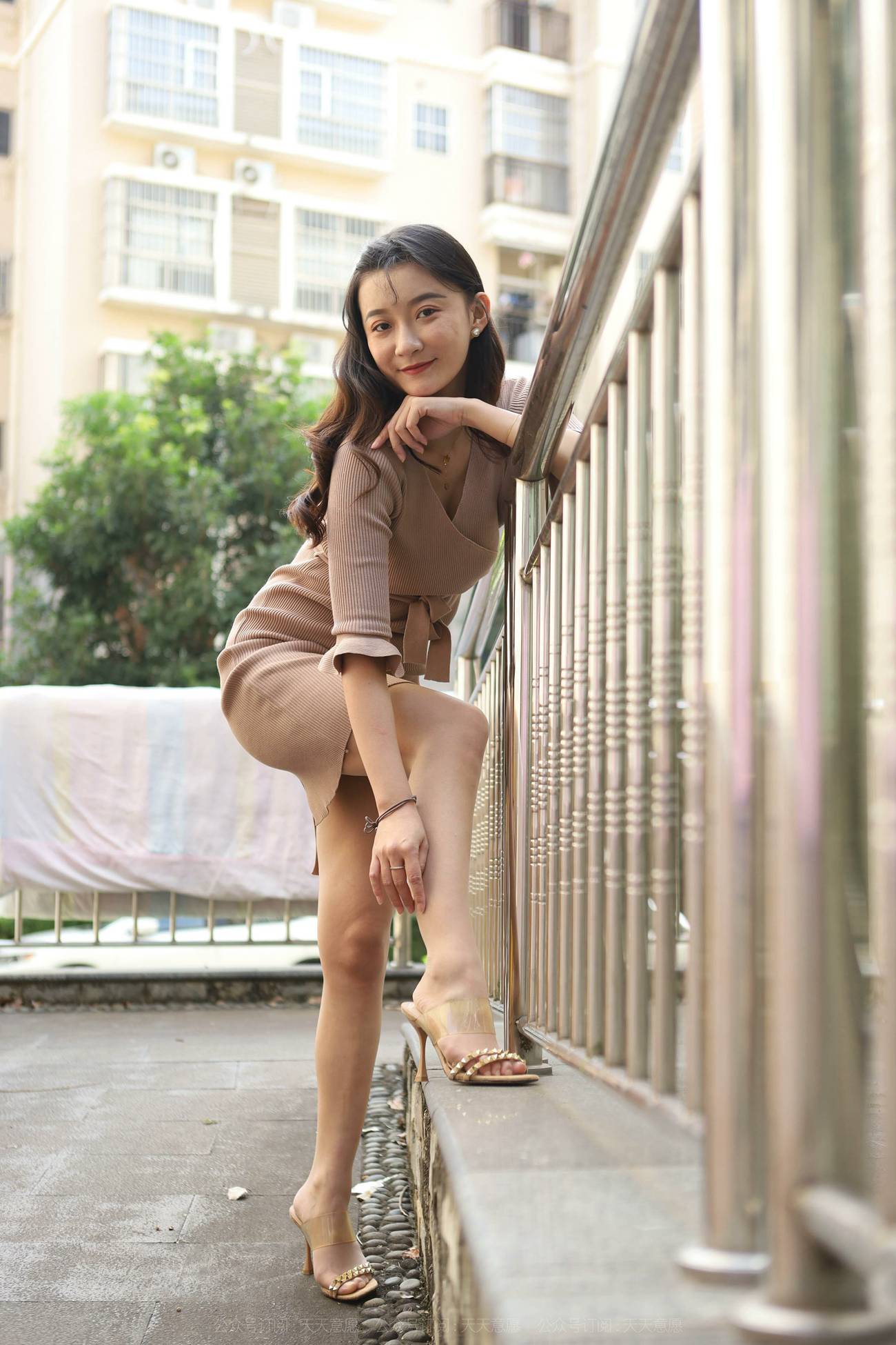 图片[24]-[IESS异思趣向] 耽丝 211125 秋秋的阳光浴 [83P] – 速更版-美库