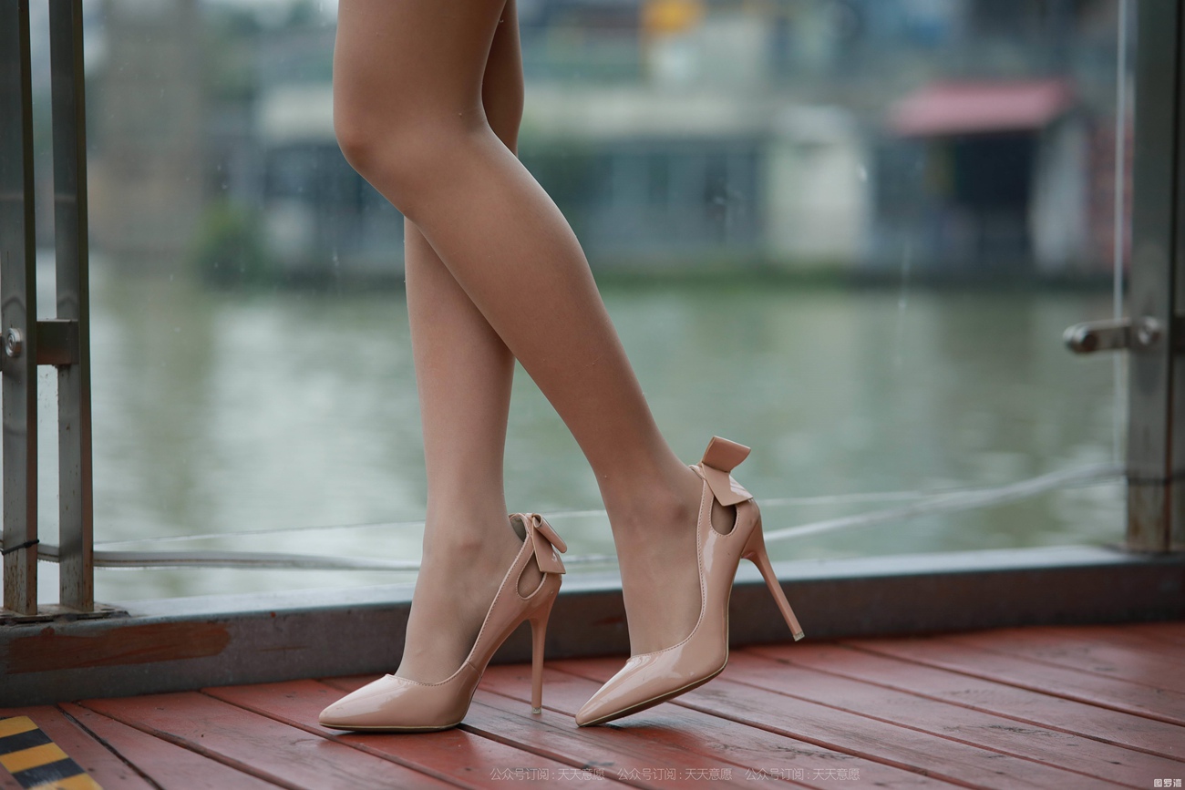 图片[71]-[IESS异思趣向] 2021.10.25 丝享家957：婉苹《公园偶遇美女》[92P] – 速更版-美库