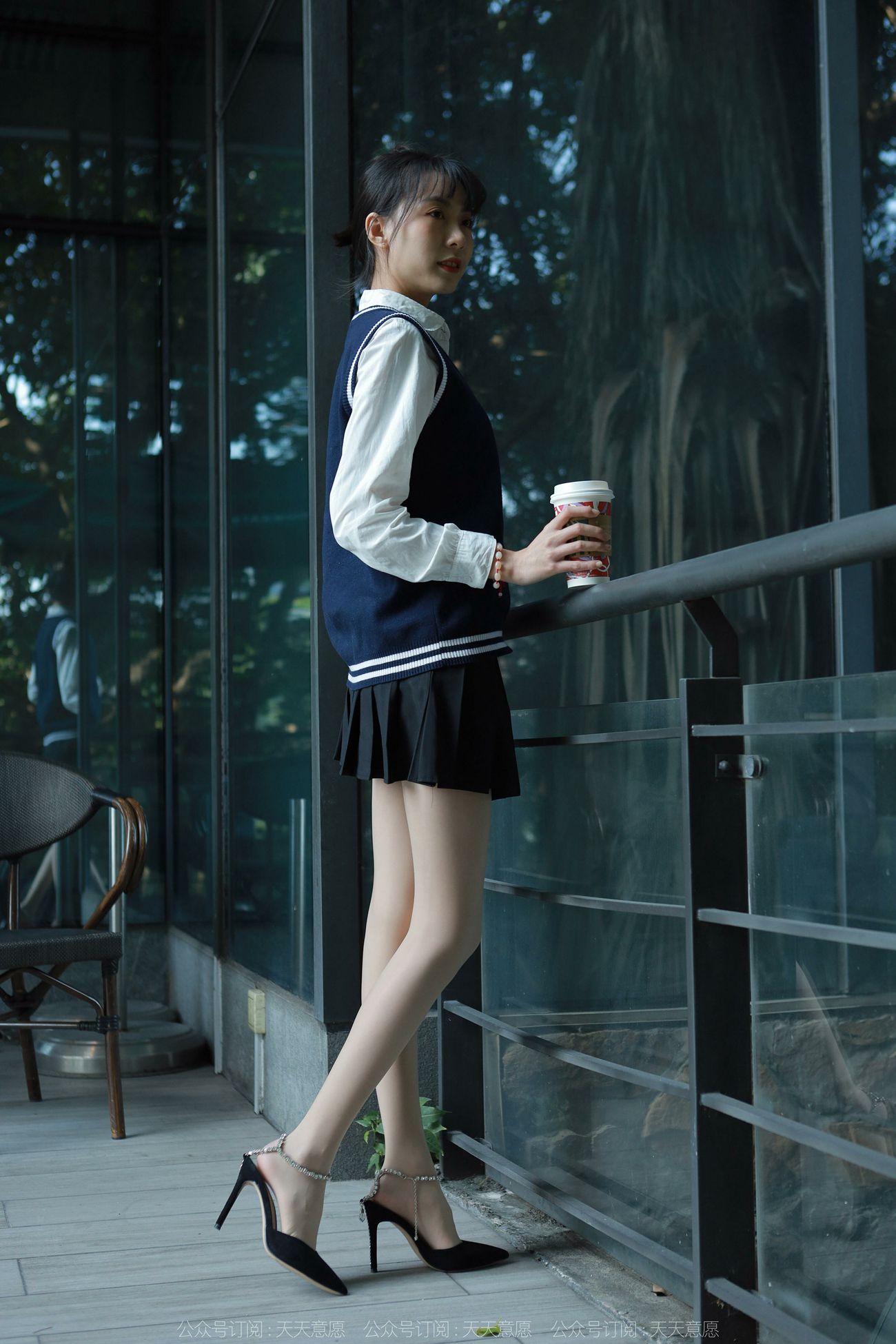 图片[56]-[IESS异思趣向] 耽丝 211110 团团的纯玉学院装 [94P] – 速更版-美库