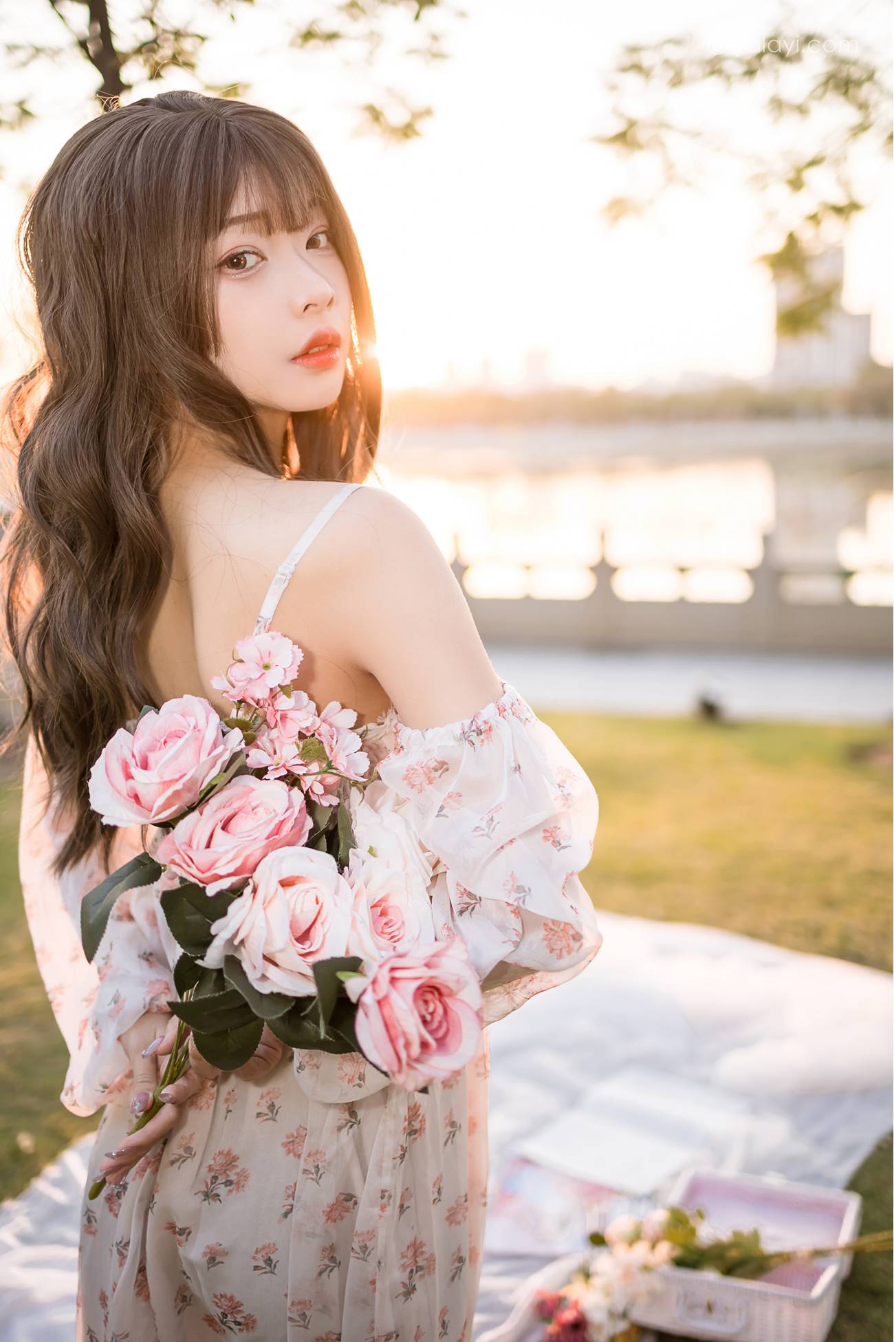 图片[32]-[YALAYI雅拉伊] 2022.02.16 NO.896 希望的阳光 阿禾 [46P] – 速更版-美库