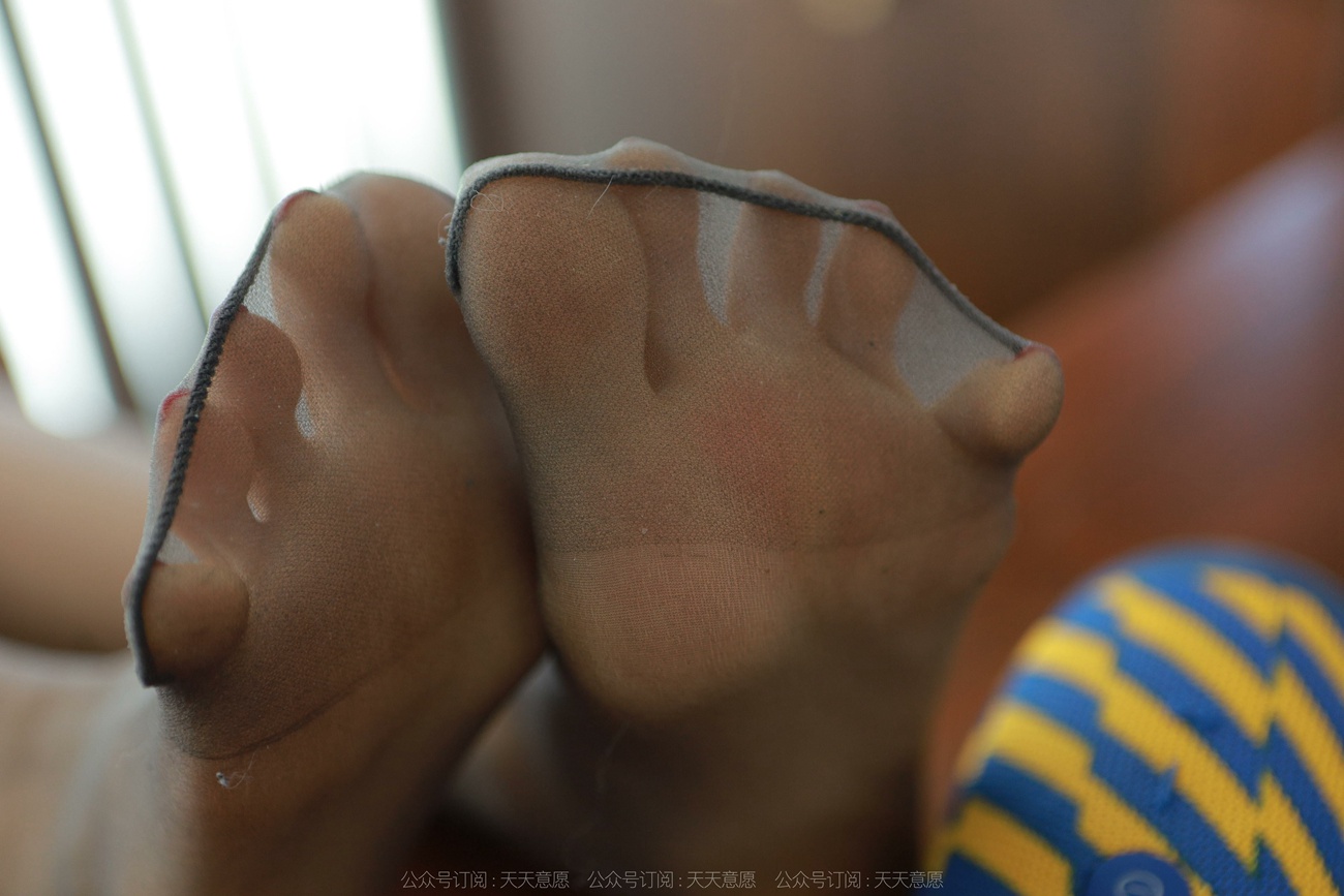 图片[77]-[IESS异思趣向] 耽丝 211118 美子桌下的红色高跟鞋 [106P] – 速更版-美库