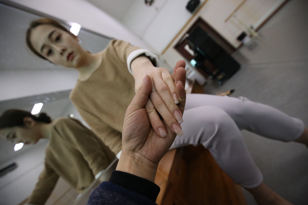 图片[19]-大西瓜爱牙膏-早期作品-Z1 休闲裤少女 [180P] – 速更版-美库