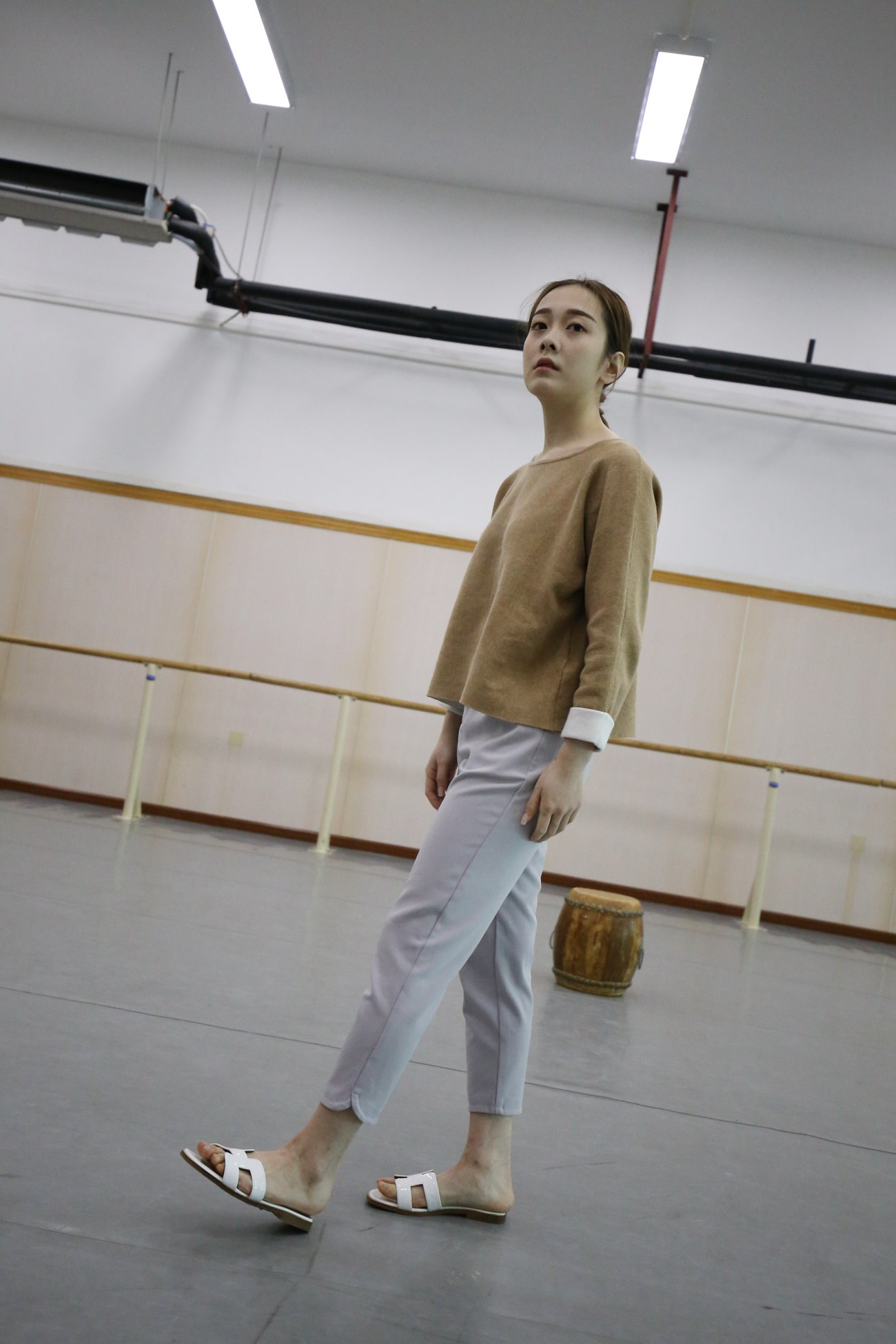 图片[32]-大西瓜爱牙膏-早期作品-Z1 休闲裤少女 [180P] – 速更版-美库