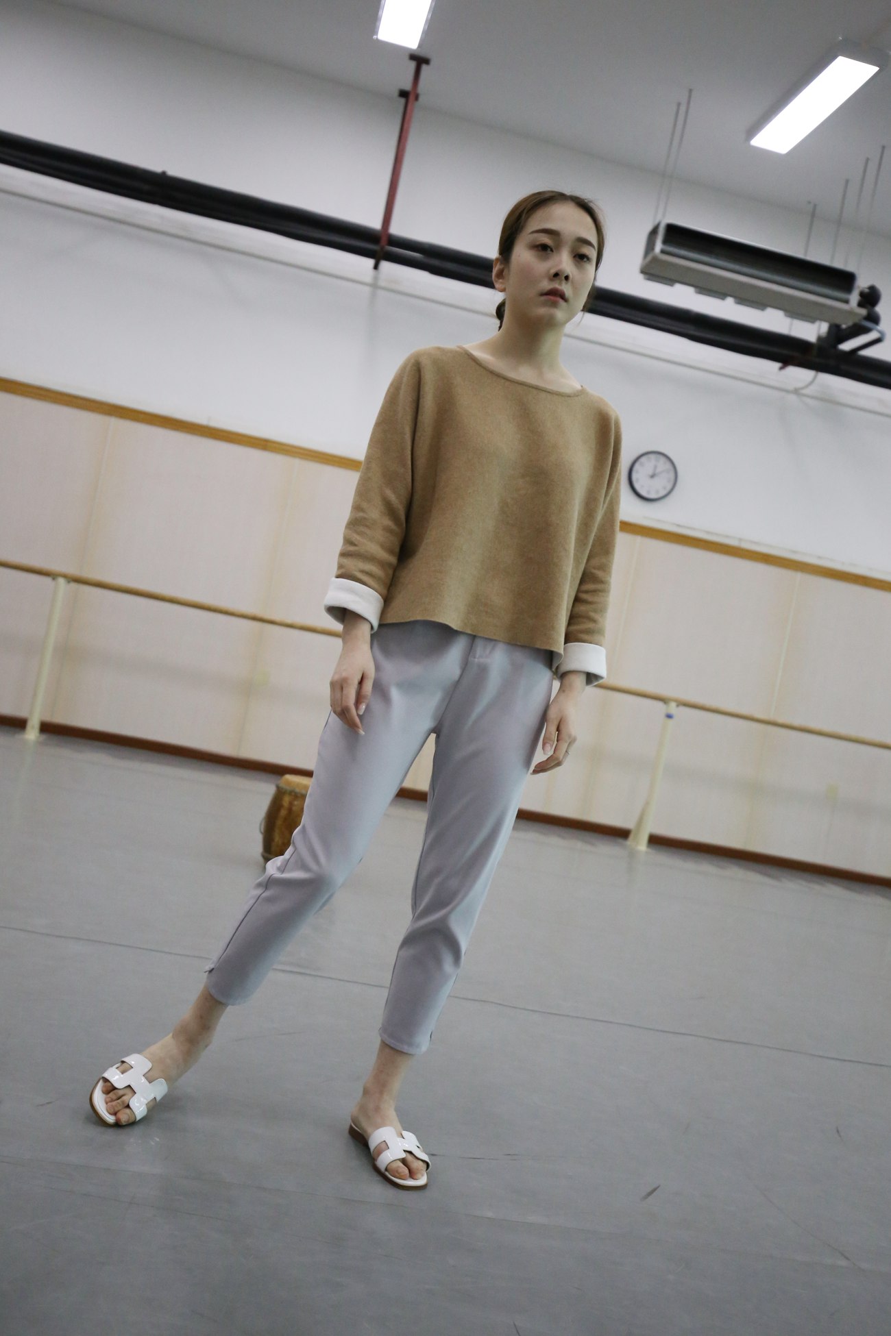 图片[35]-大西瓜爱牙膏-早期作品-Z1 休闲裤少女 [180P] – 速更版-美库