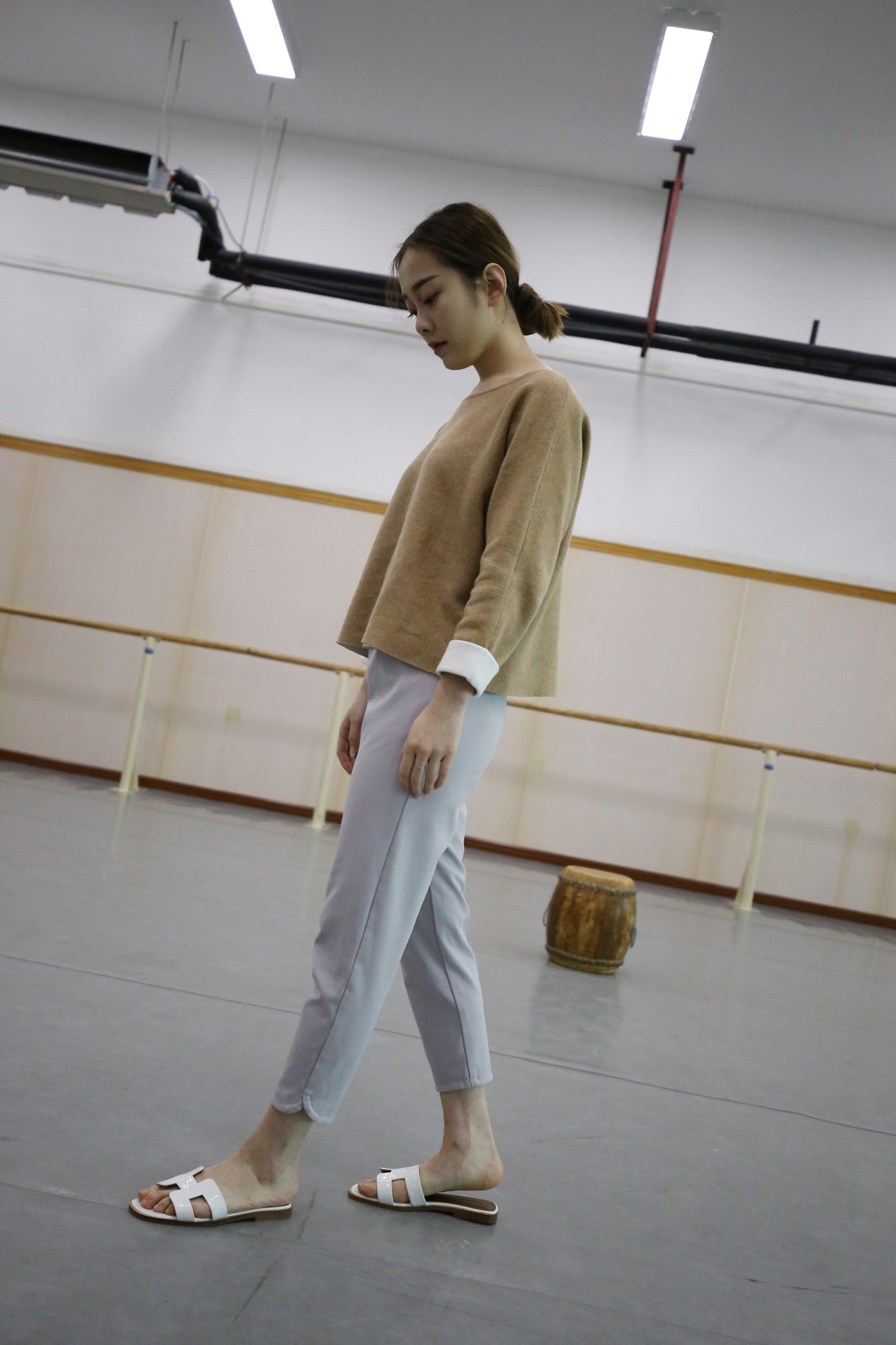 图片[39]-大西瓜爱牙膏-早期作品-Z1 休闲裤少女 [180P] – 速更版-美库