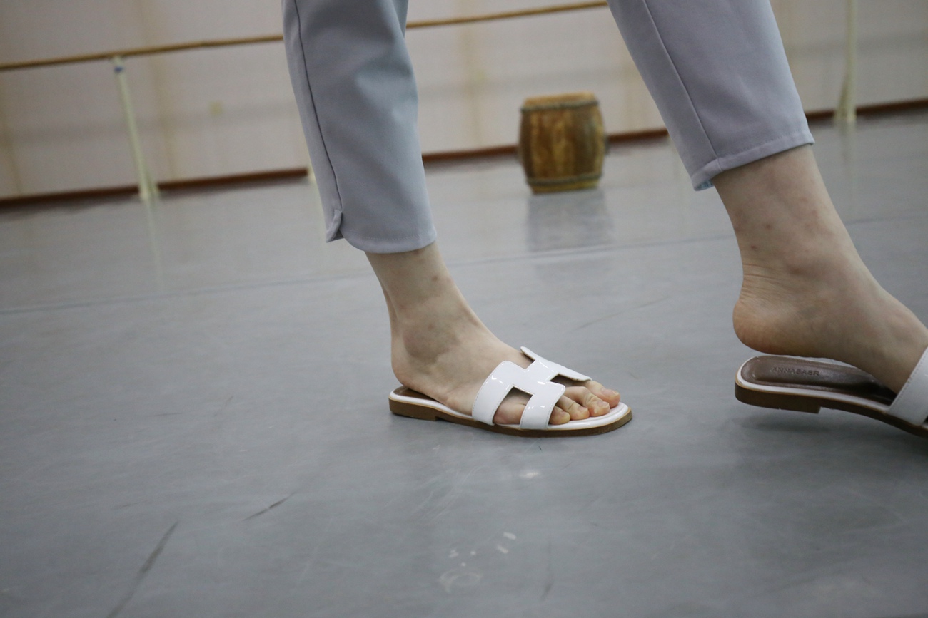 图片[66]-大西瓜爱牙膏-早期作品-Z1 休闲裤少女 [180P] – 速更版-美库