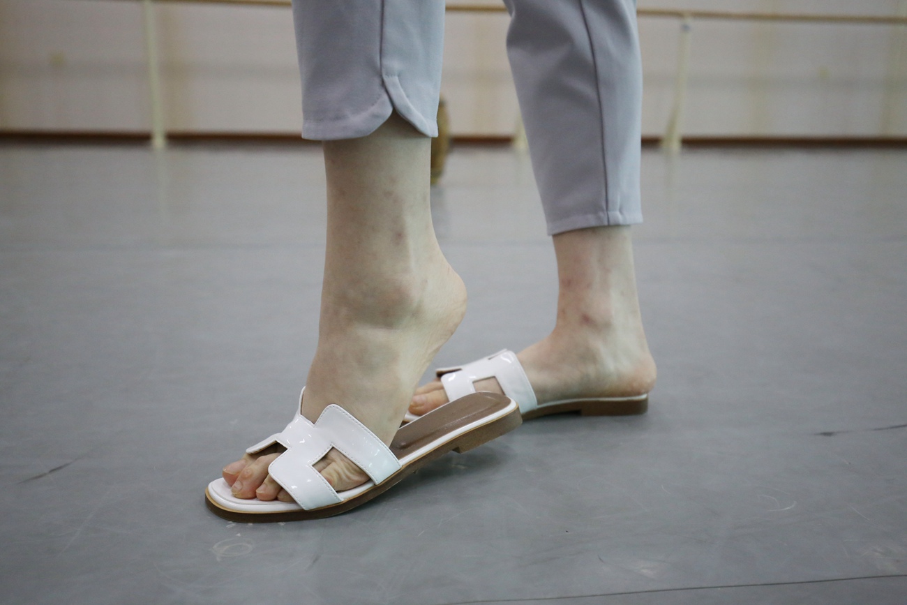 图片[85]-大西瓜爱牙膏-早期作品-Z1 休闲裤少女 [180P] – 速更版-美库