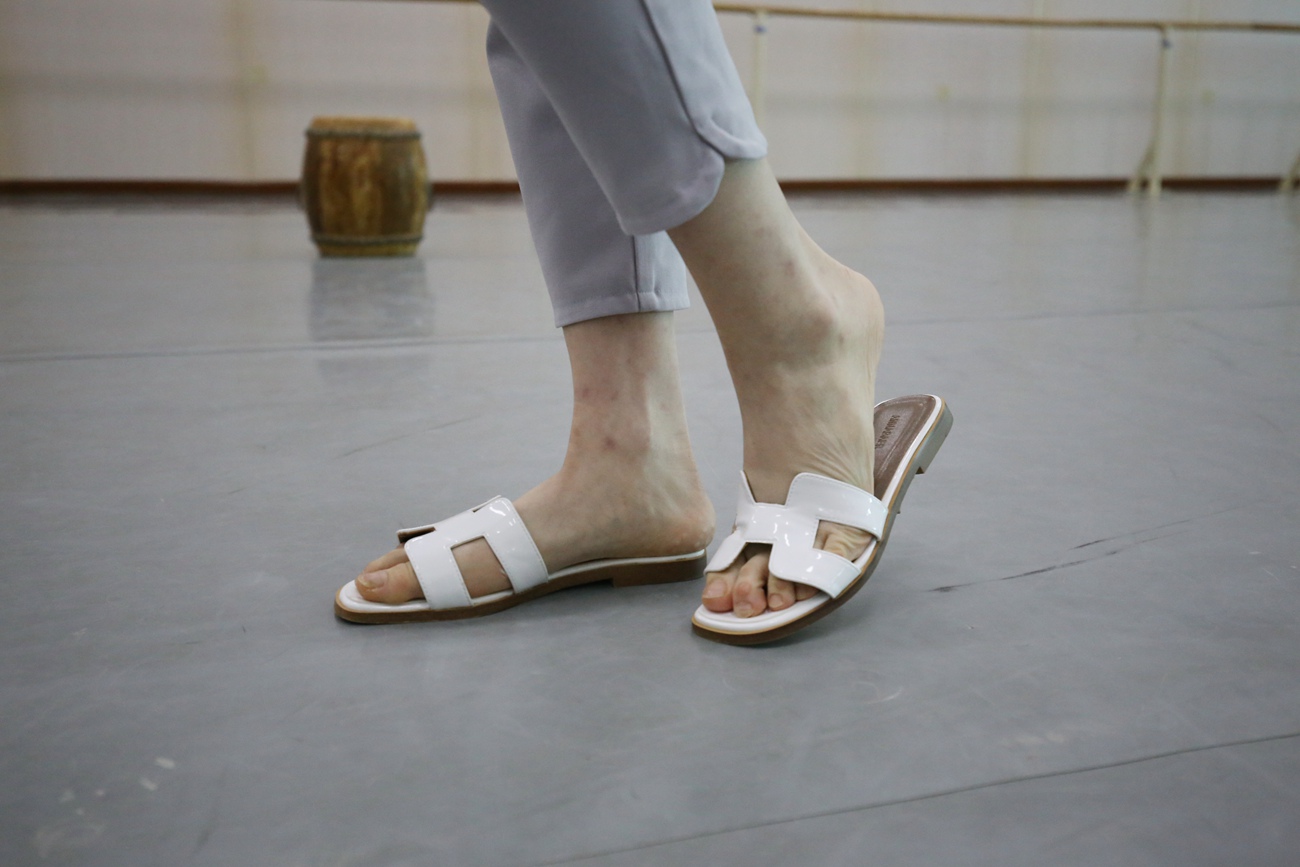 图片[86]-大西瓜爱牙膏-早期作品-Z1 休闲裤少女 [180P] – 速更版-美库