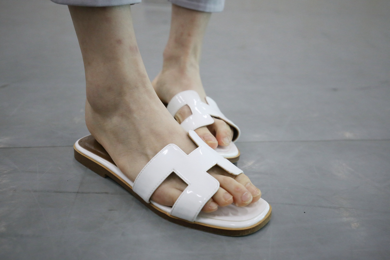 图片[97]-大西瓜爱牙膏-早期作品-Z1 休闲裤少女 [180P] – 速更版-美库