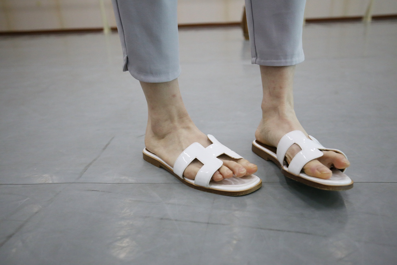 图片[100]-大西瓜爱牙膏-早期作品-Z1 休闲裤少女 [180P] – 速更版-美库