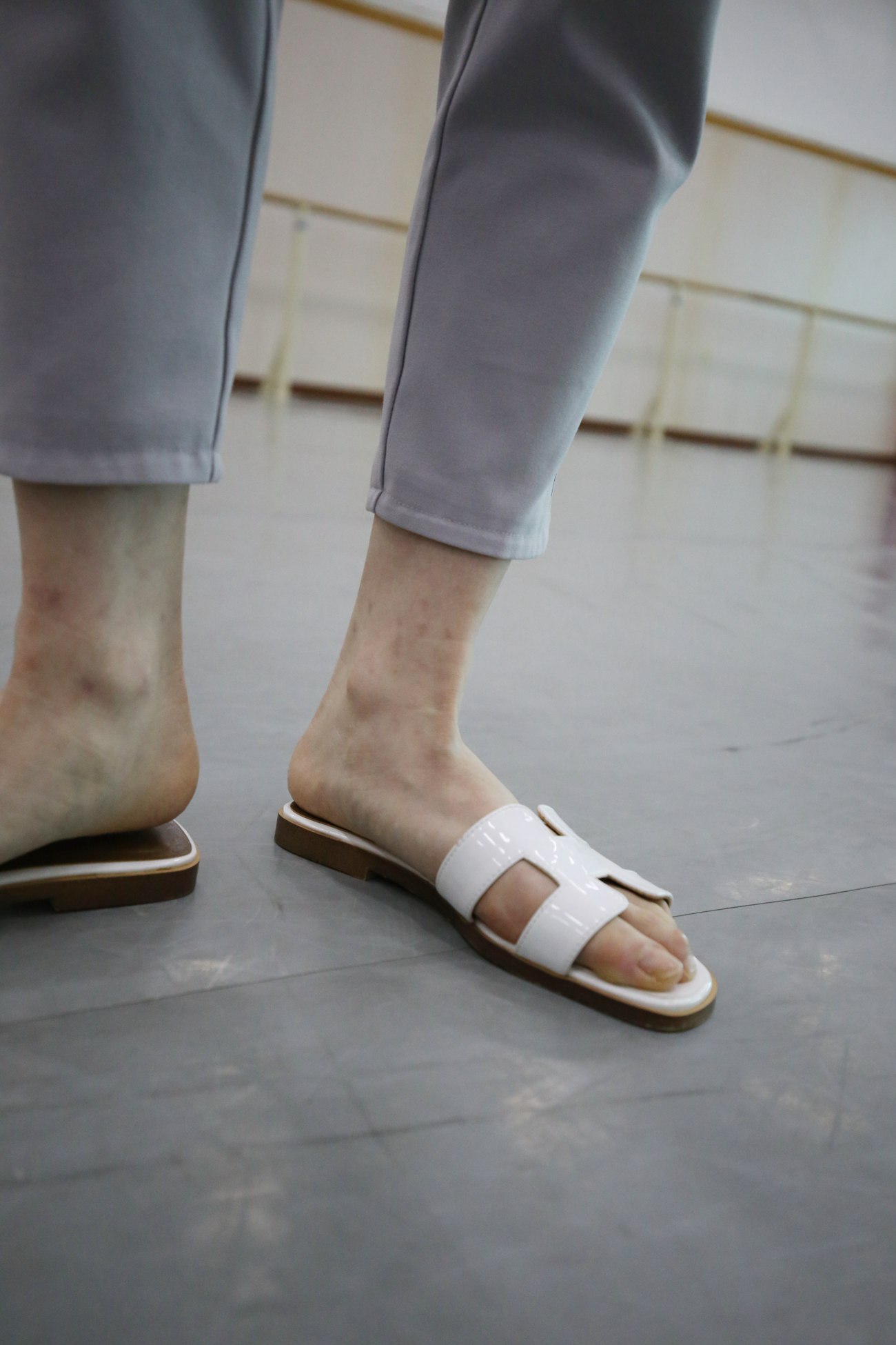 图片[108]-大西瓜爱牙膏-早期作品-Z1 休闲裤少女 [180P] – 速更版-美库