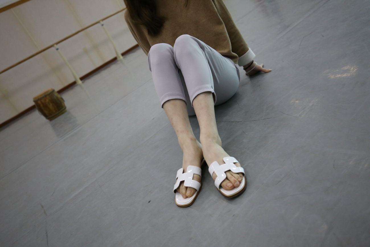 图片[125]-大西瓜爱牙膏-早期作品-Z1 休闲裤少女 [180P] – 速更版-美库