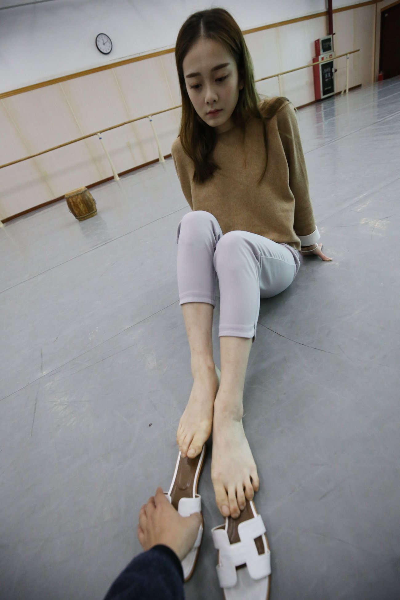 图片[139]-大西瓜爱牙膏-早期作品-Z1 休闲裤少女 [180P] – 速更版-美库