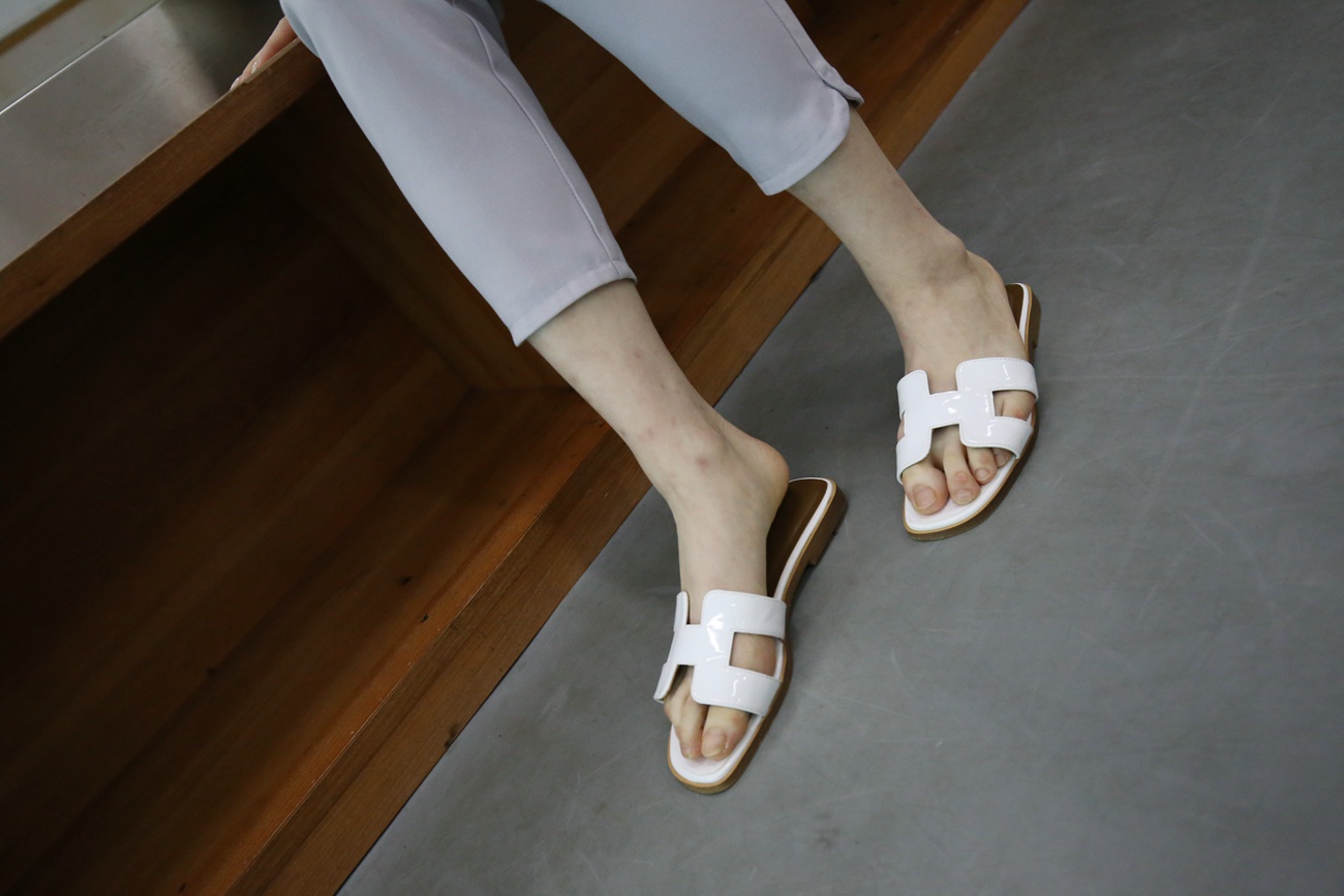 图片[181]-大西瓜爱牙膏-早期作品-Z1 休闲裤少女 [180P] – 速更版-美库