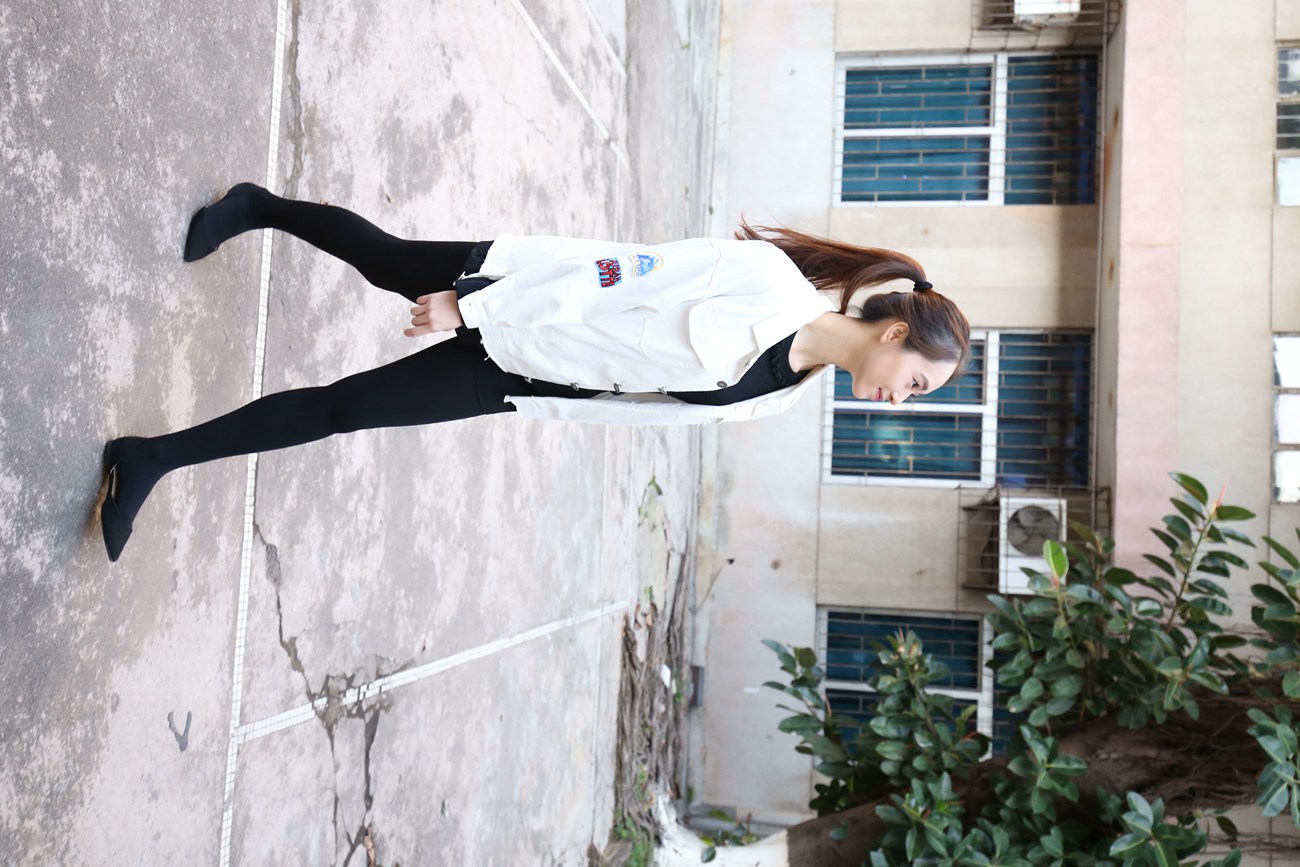 图片[57]-大西瓜爱牙膏-早期作品-Z2-1 衬黑厚丝 (1)[135P] – 速更版-美库