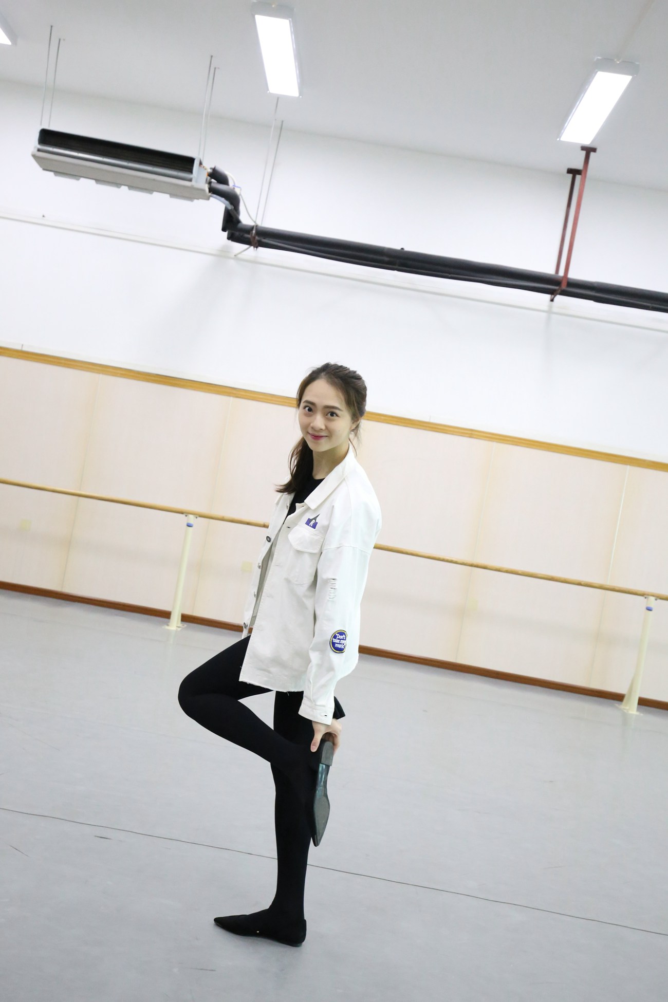 图片[103]-大西瓜爱牙膏-早期作品-Z2-1 衬黑厚丝 (2)[111P] – 速更版-美库