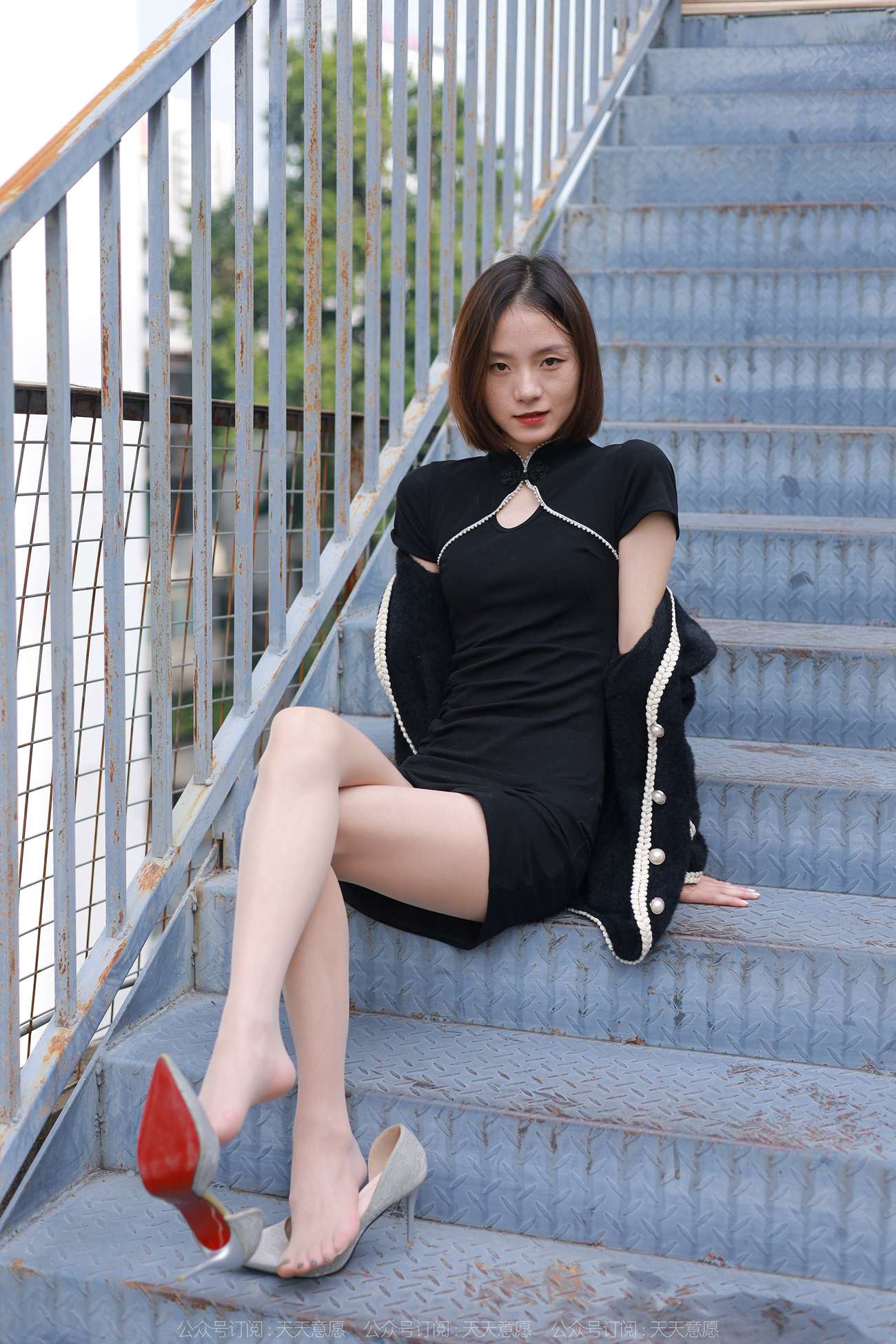 图片[27]-[IESS异思趣向] 耽丝 211120 小六的黑色旗袍 [96P] – 速更版-美库