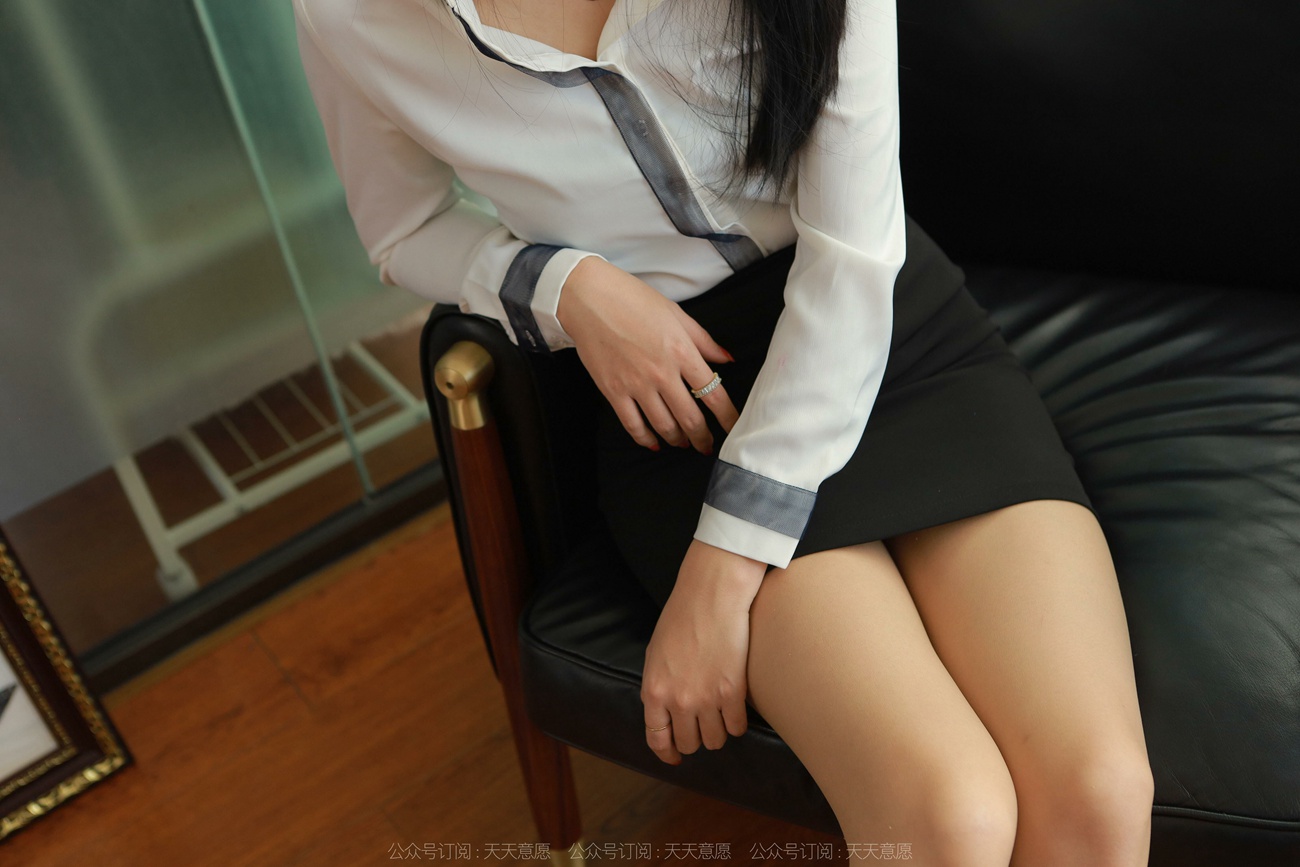 图片[35]-[IESS异思趣向] 耽丝 211124 珊珊来迟的秘书姗姗 [90P] – 速更版-美库