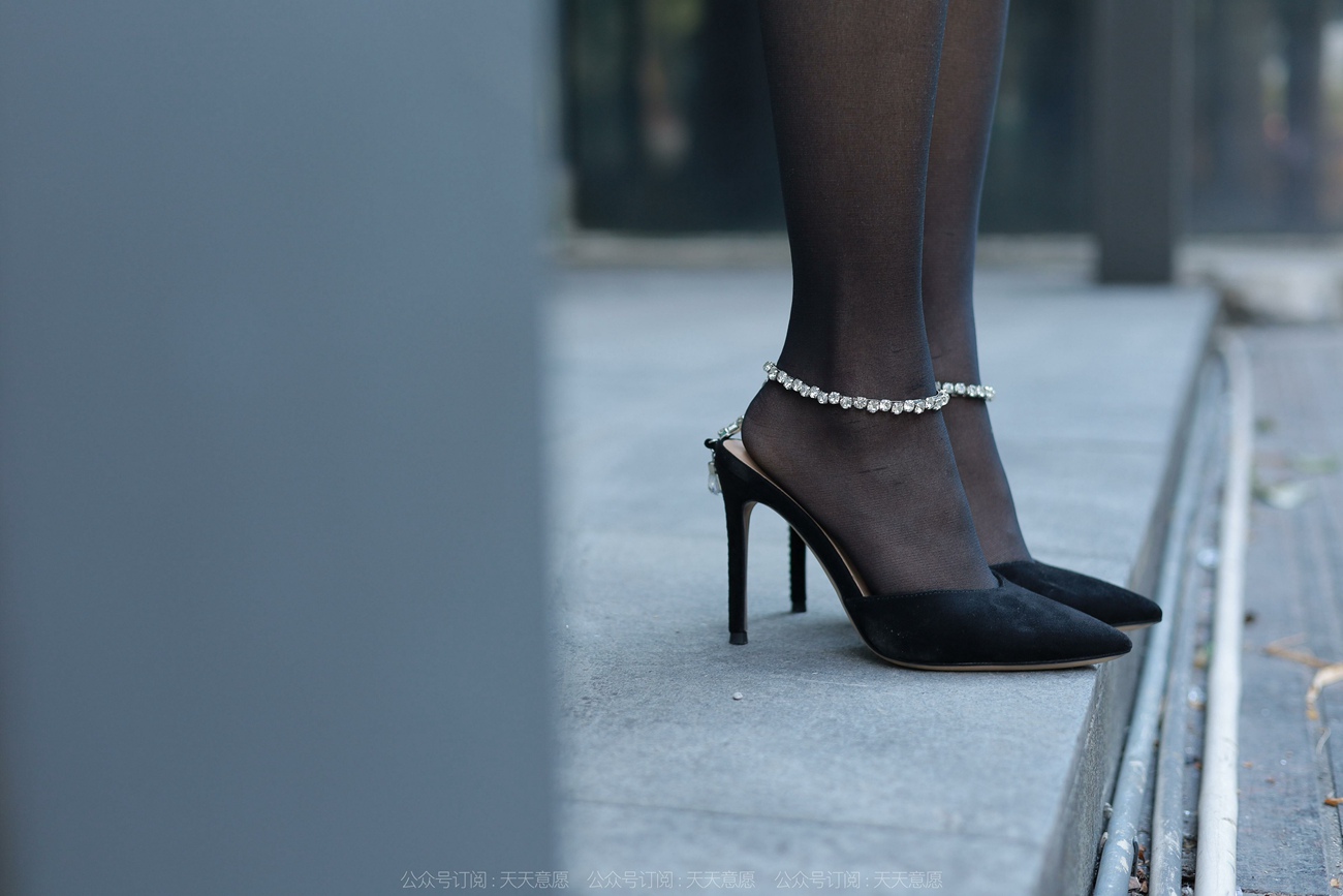 图片[73]-[IESS异思趣向] 耽丝 211122 婉萍的窄裙黑丝装 [90P] – 速更版-美库