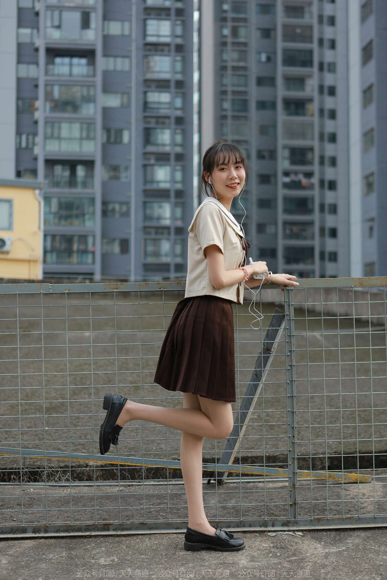 图片[19]-[IESS异思趣向] 耽丝 211126 网易云少女团团 [89P] – 速更版-美库