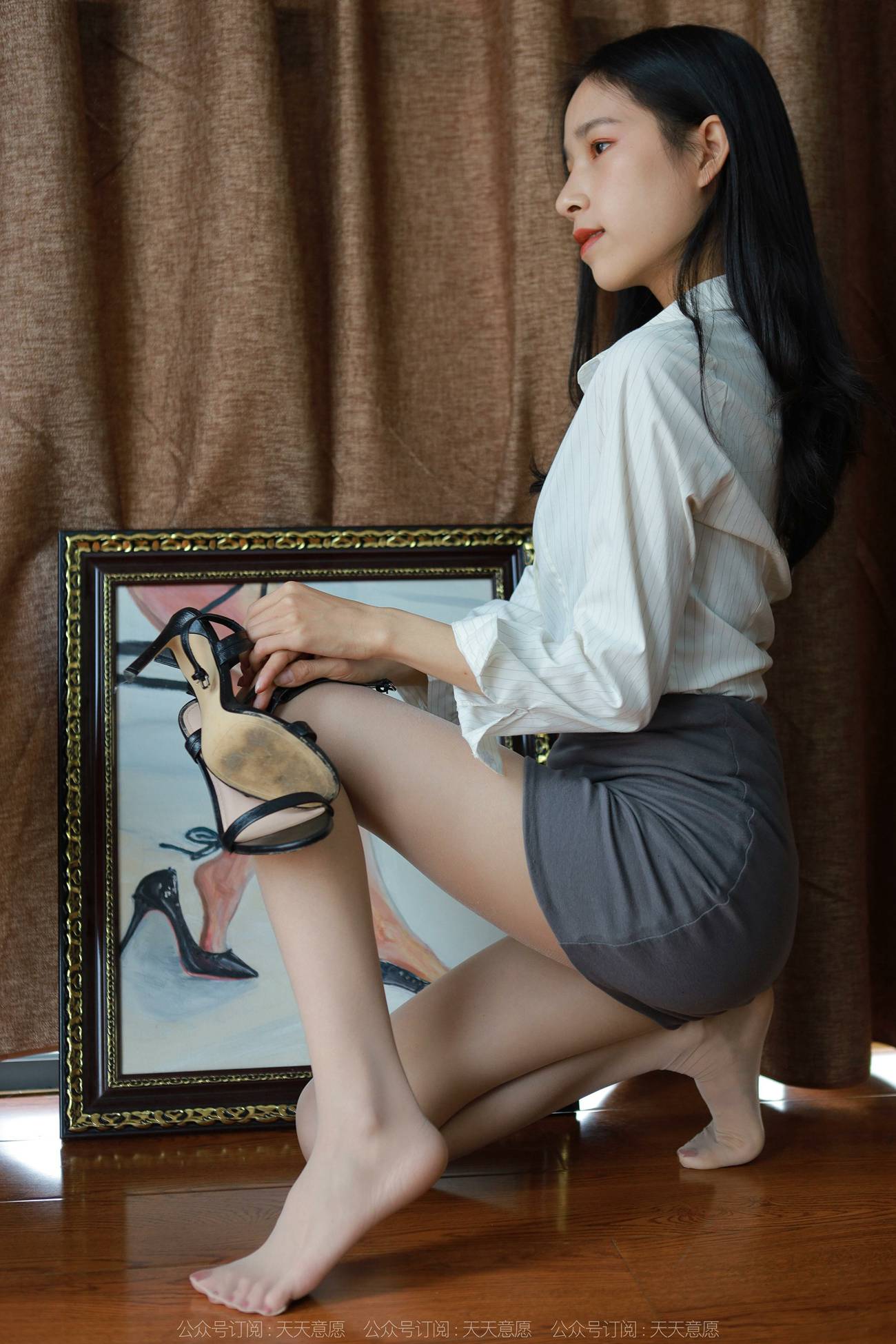 图片[58]-[IESS异思趣向] 耽丝 211205 地板上的黑色凉鞋美子 [89P] – 速更版-美库