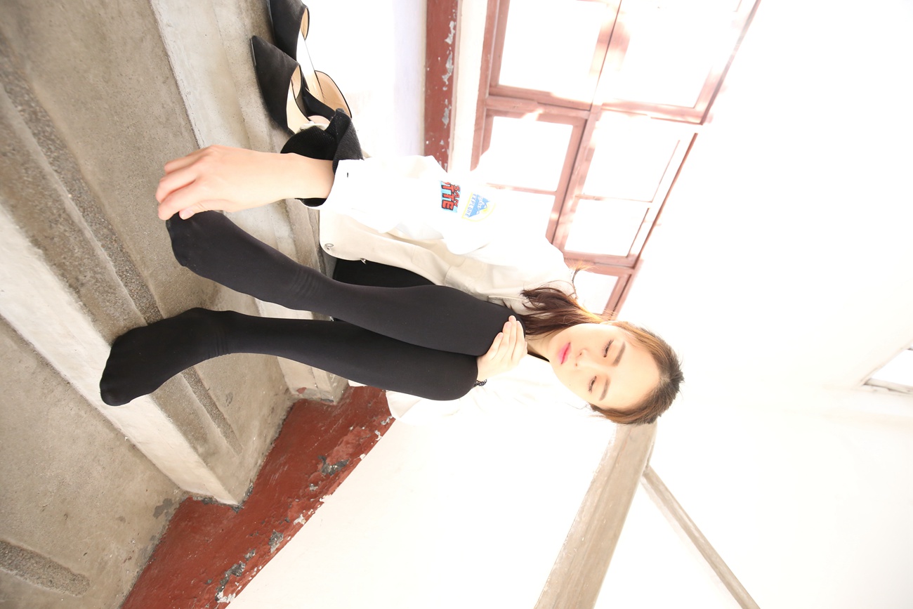 图片[81]-大西瓜爱牙膏-早期作品-Z2-1 衬黑厚丝 (3)[189P] – 速更版-美库