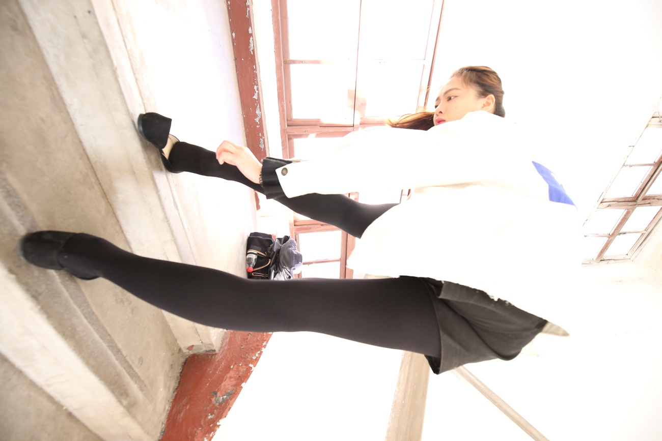 图片[97]-大西瓜爱牙膏-早期作品-Z2-1 衬黑厚丝 (3)[189P] – 速更版-美库