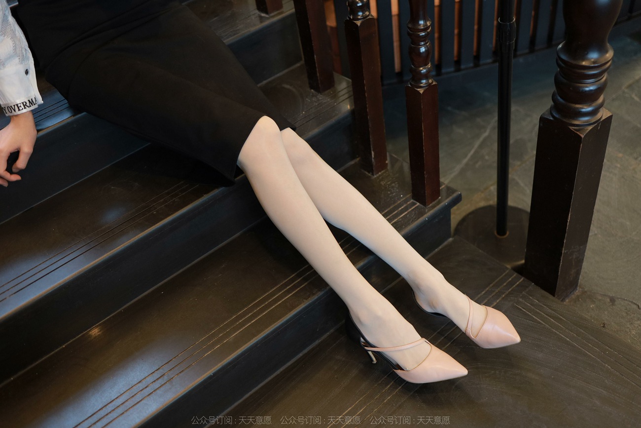 图片[25]-[IESS异思趣向] 耽丝 211208 团团的气质一步裙 [91P] – 速更版-美库