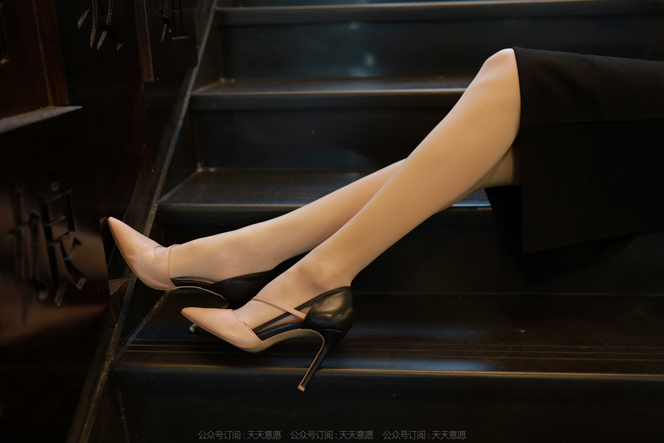 图片[40]-[IESS异思趣向] 耽丝 211208 团团的气质一步裙 [91P] – 速更版-美库