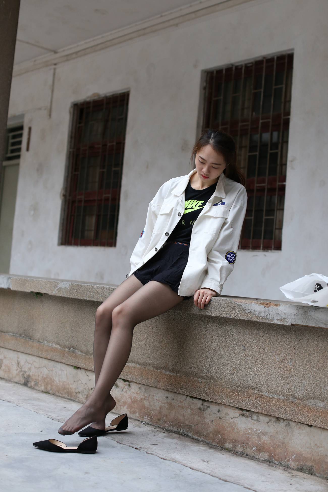 图片[34]-大西瓜爱牙膏-早期作品-Z2-2 衬黑丝袜 (1) [232P] – 速更版-美库