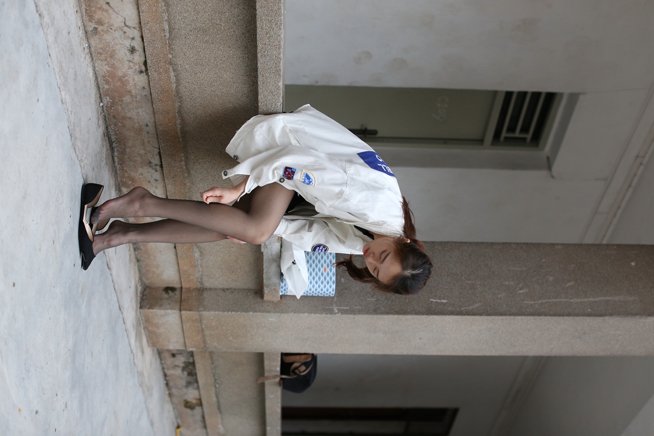 图片[71]-大西瓜爱牙膏-早期作品-Z2-2 衬黑丝袜 (1) [232P] – 速更版-美库