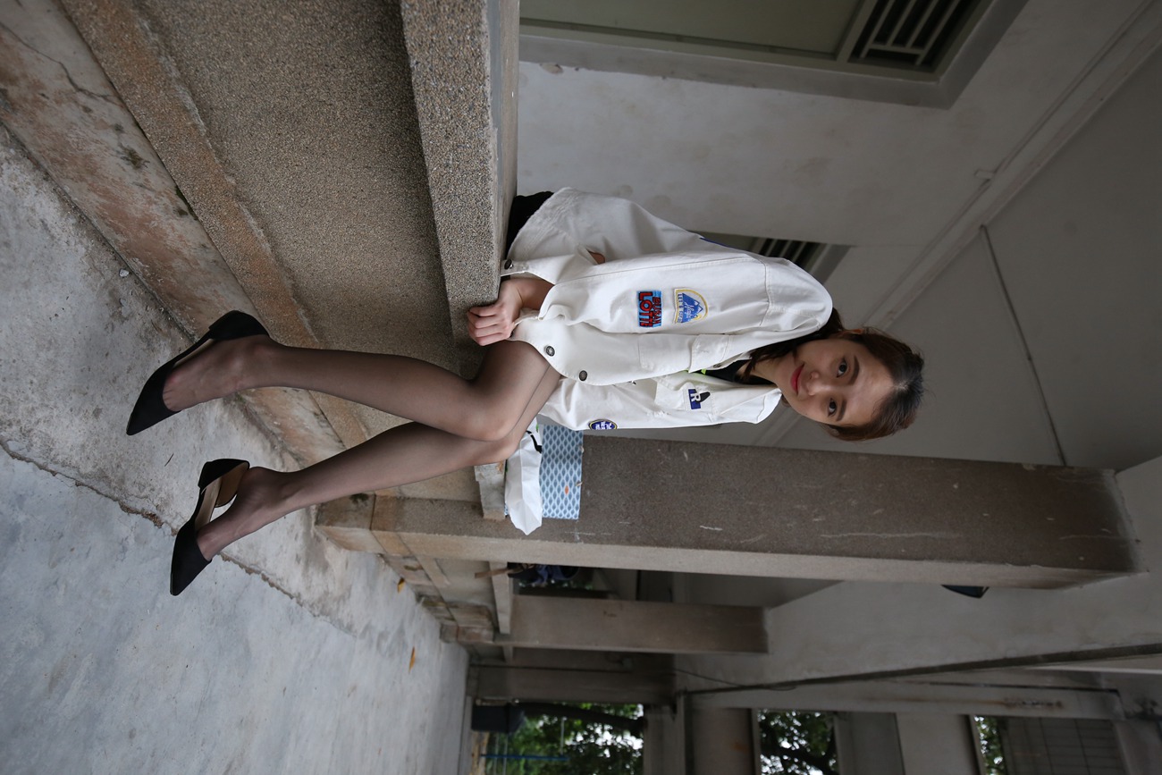 图片[89]-大西瓜爱牙膏-早期作品-Z2-2 衬黑丝袜 (1) [232P] – 速更版-美库