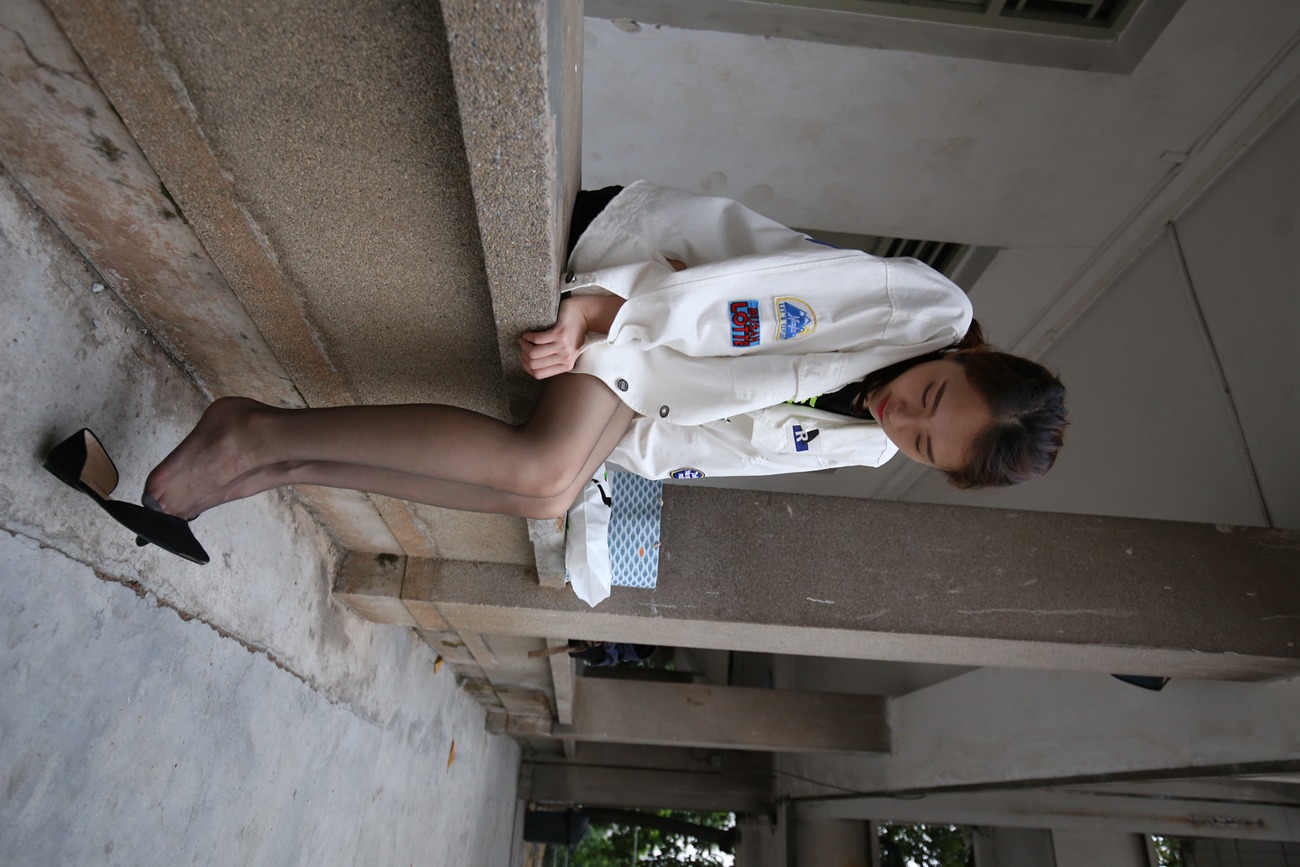 图片[95]-大西瓜爱牙膏-早期作品-Z2-2 衬黑丝袜 (1) [232P] – 速更版-美库