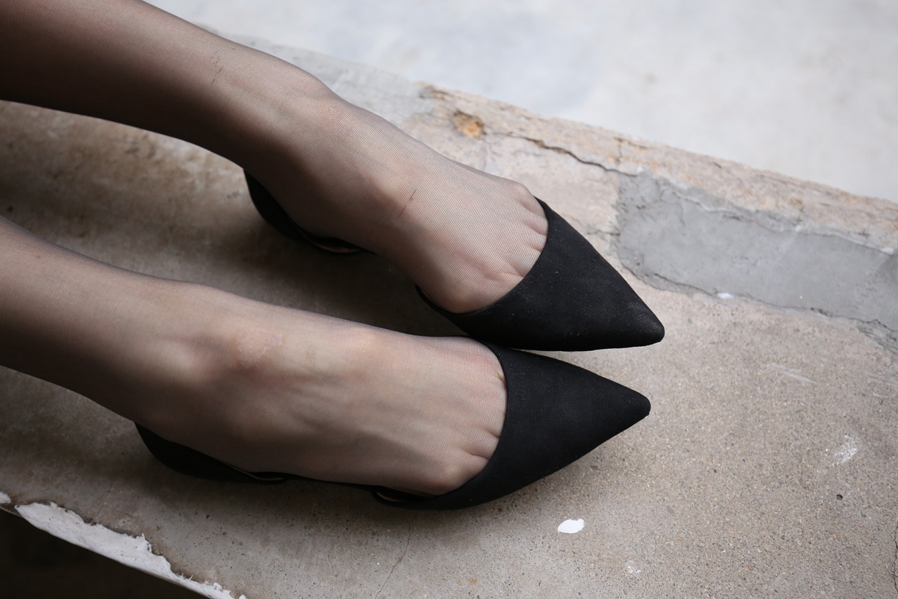 图片[44]-大西瓜爱牙膏-早期作品-Z2-2 衬黑丝袜 (2) [240P] – 速更版-美库