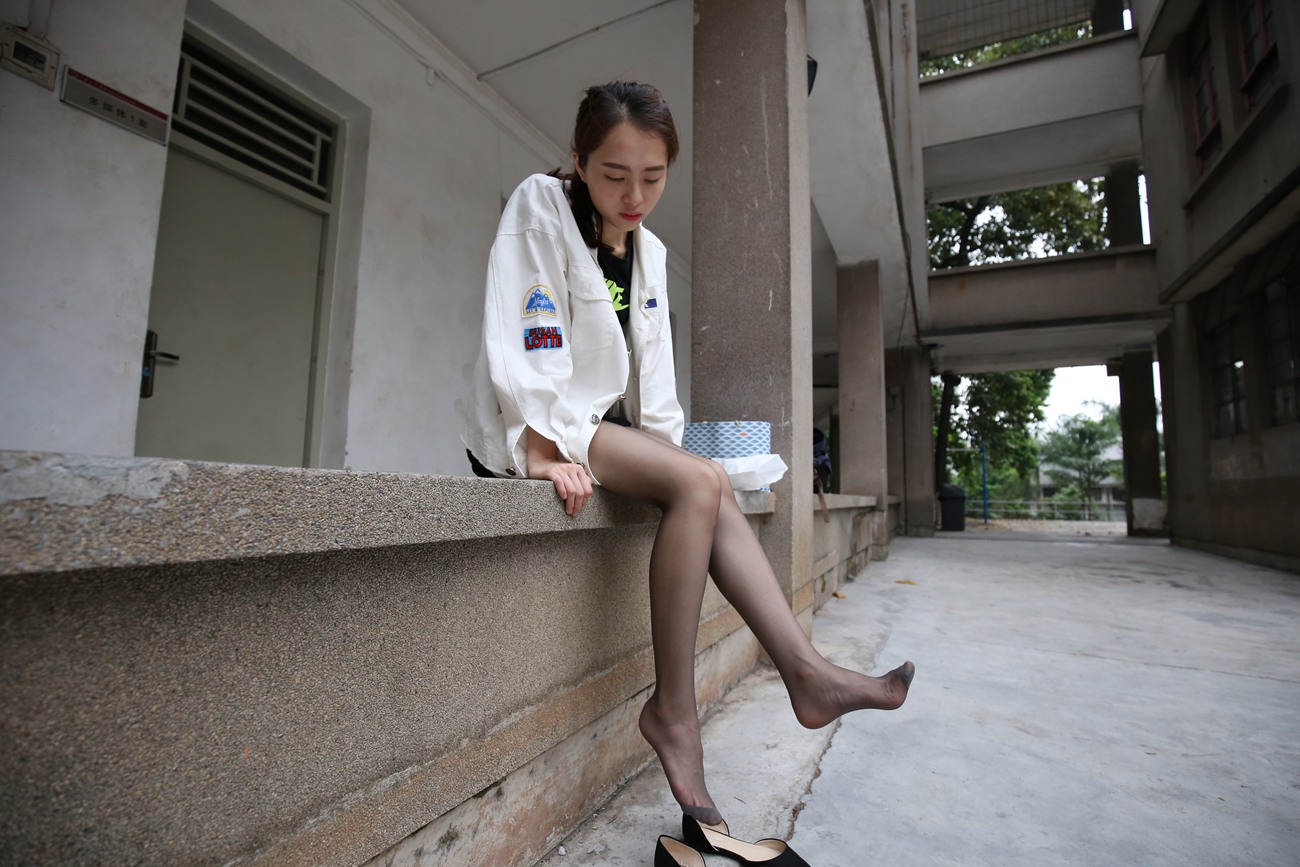 图片[108]-大西瓜爱牙膏-早期作品-Z2-2 衬黑丝袜 (1) [232P] – 速更版-美库