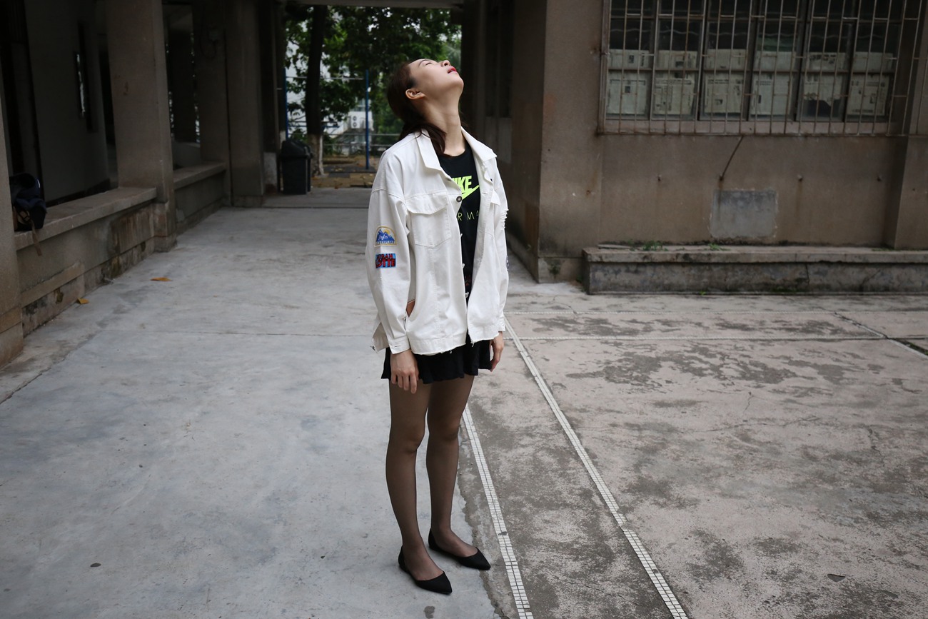 图片[48]-大西瓜爱牙膏-早期作品-Z2-2 衬黑丝袜 (2) [240P] – 速更版-美库